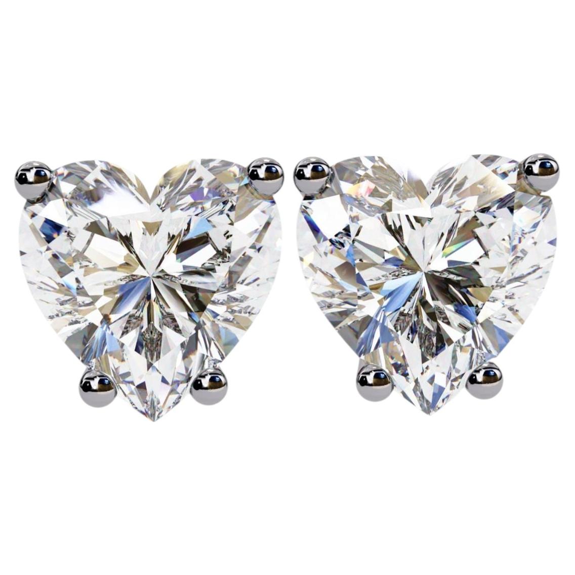 0.50 CTW Heart Diamond Stud Earrings in 14K Gold, VS Colorless Diamonds For Sale