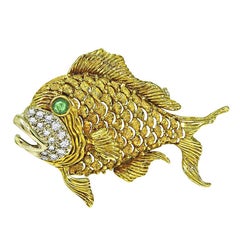 0.50ct Diamond 18k Gold Fish Pin