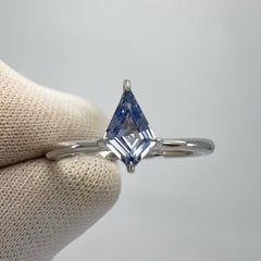 0,50 Karat Hellblauer Ceylon-Saphir Fancy Kite Cut 18k Weißgold Solitär-Ring