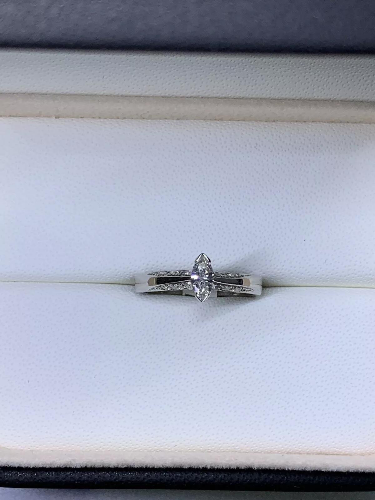 0.50ct Diamante Marquesa Antiguo Anillo de Compromiso Solitario Victoriano en Oro de 18k