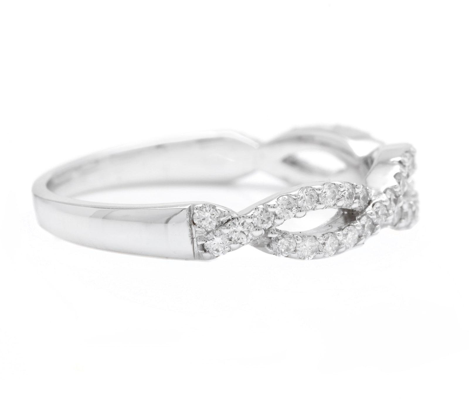 Superbe bague en or blanc massif 14K avec diamant naturel de 0,50 carat

Valeur de remplacement suggérée : Environ 1 600 $

Estampillé : 14K

Poids total des diamants naturels de taille ronde : Environ 0,50 carats (couleur G-H / Clarté SI1-SI2)

La
