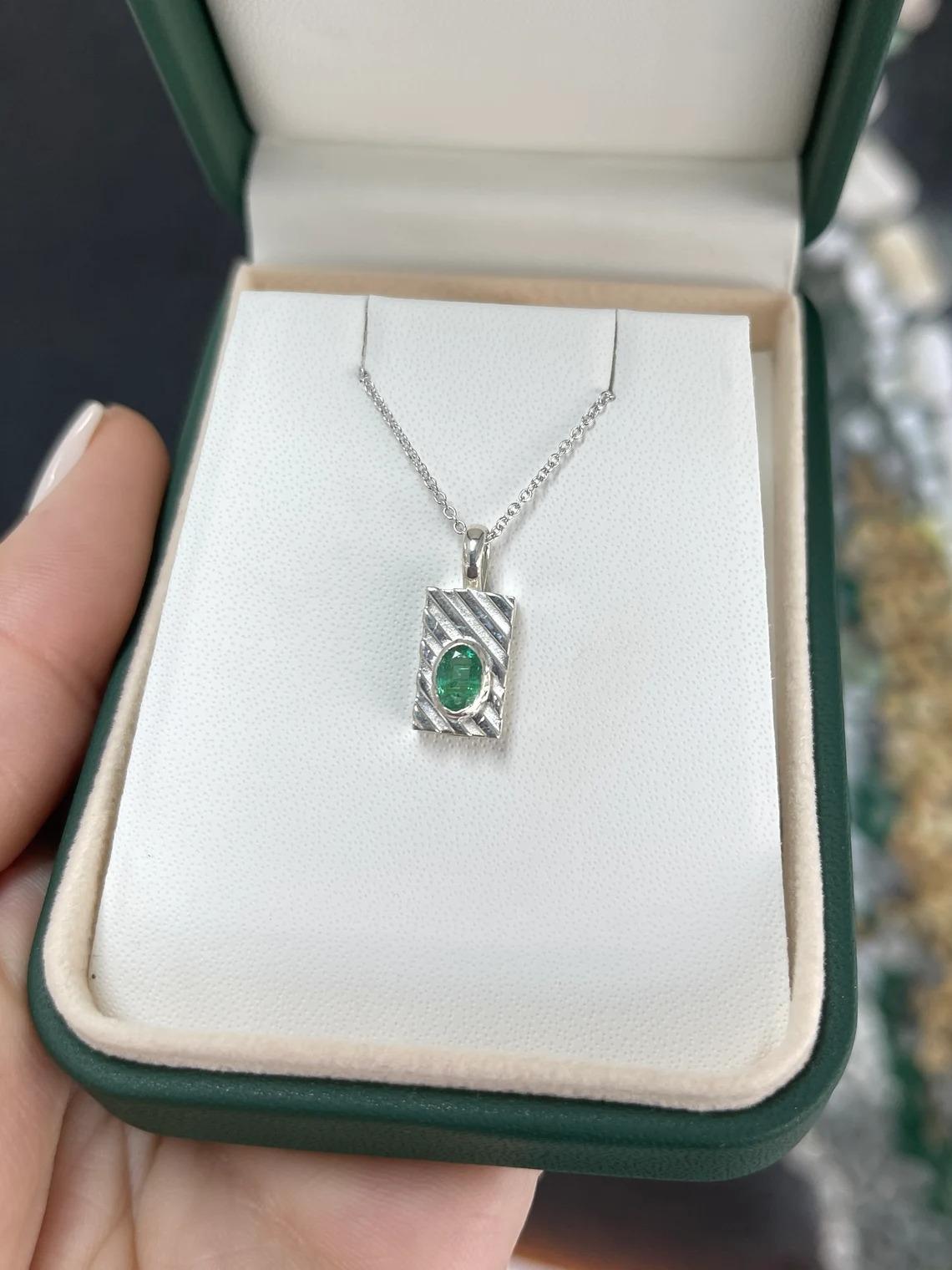 0.50ct SS Unisex Natural Oval Emerald Bezel Solitaire Silver Pendant Necklace In New Condition For Sale In Jupiter, FL