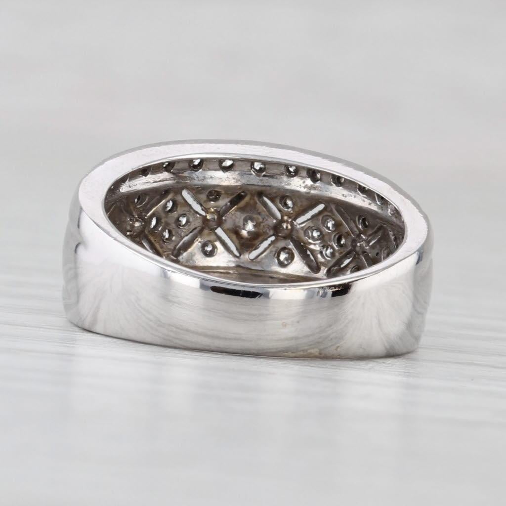 Gemstone Information:
- Natural Diamonds -
Total Carats - 0.50ctw
Cut - Round Brilliant
Color - H - I
Clarity - SI1 - SI2

Metal: 14k White Gold
Weight: 5.9 Grams 
Stamps: 14k
Face Height: 10.1 mm 
Rise Above Finger: 3.7 mm
Band / Shank Width: 4.1