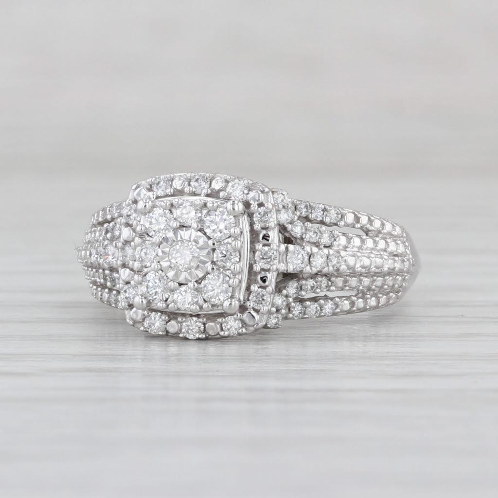 0.50ctw Diamond Cluster Halo Engagement Ring 10k White Gold Size 7.25 en vente 1