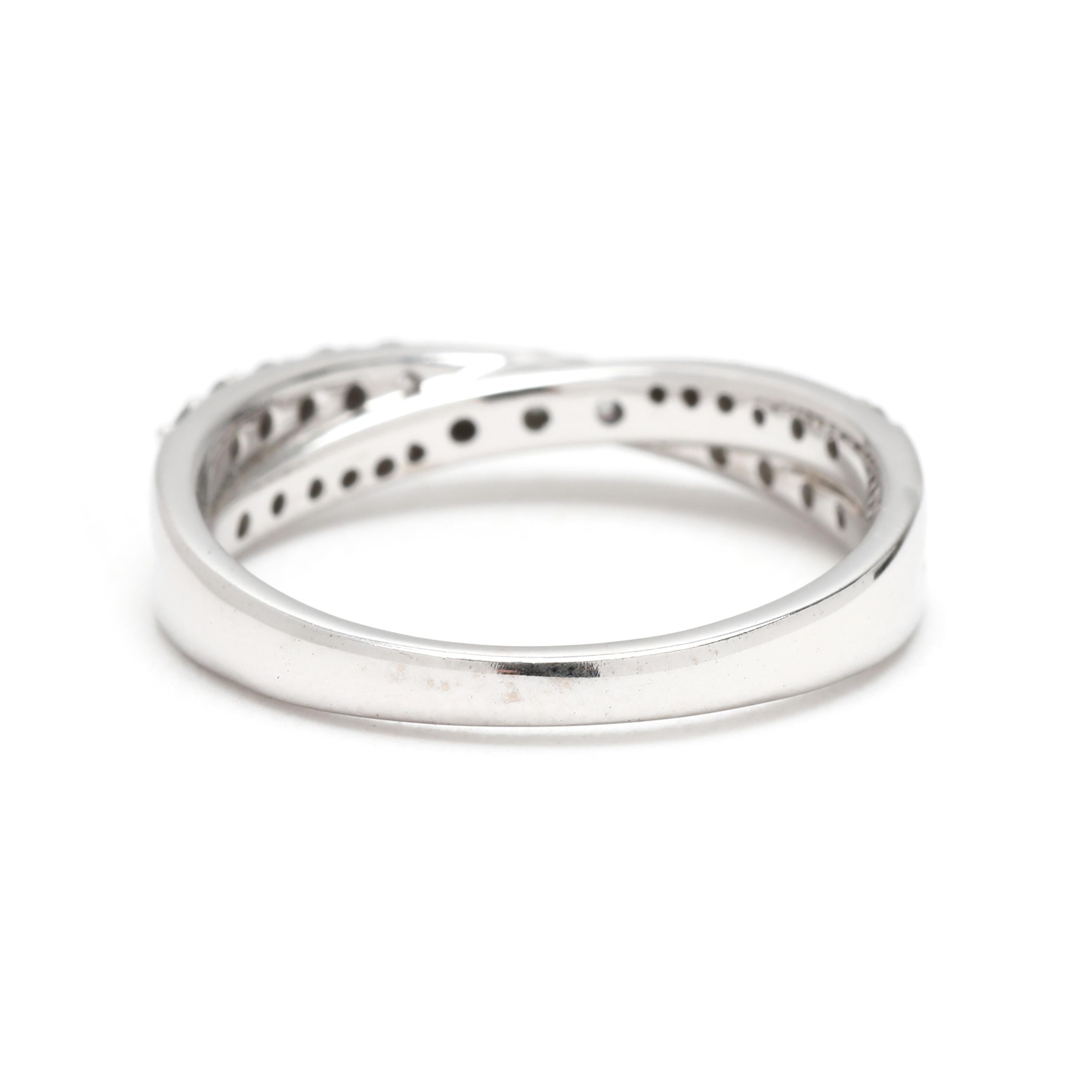 Anillo con banda cruzada de diamantes de 0,50 ctw, oro blanco de 14k, talla 7 Corte redondo en venta