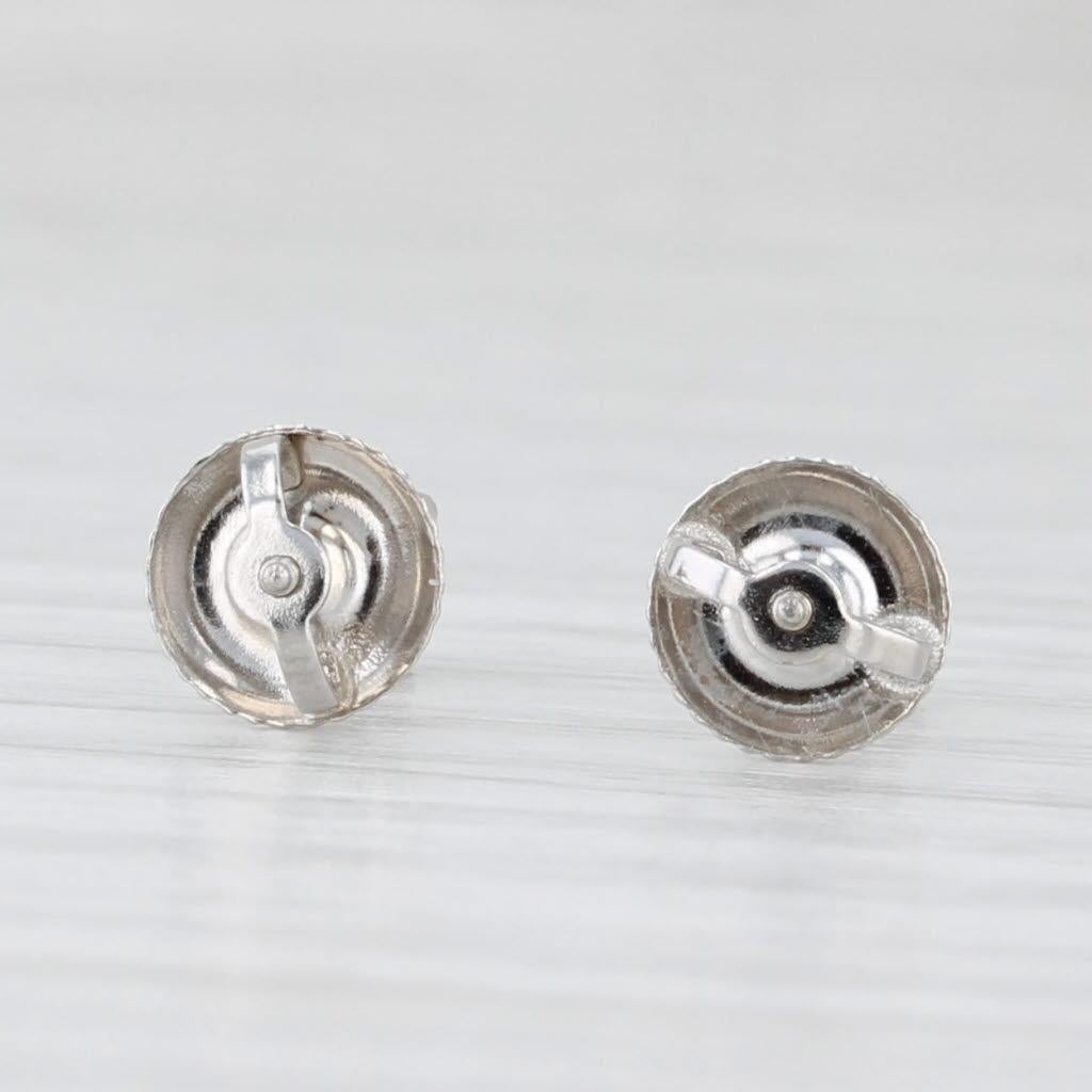 Orecchini a perno con solitario di diamanti da 0,50 carati in oro bianco 14k VS2 Brilliante rotondo In condizioni buone in vendita a McLeansville, NC