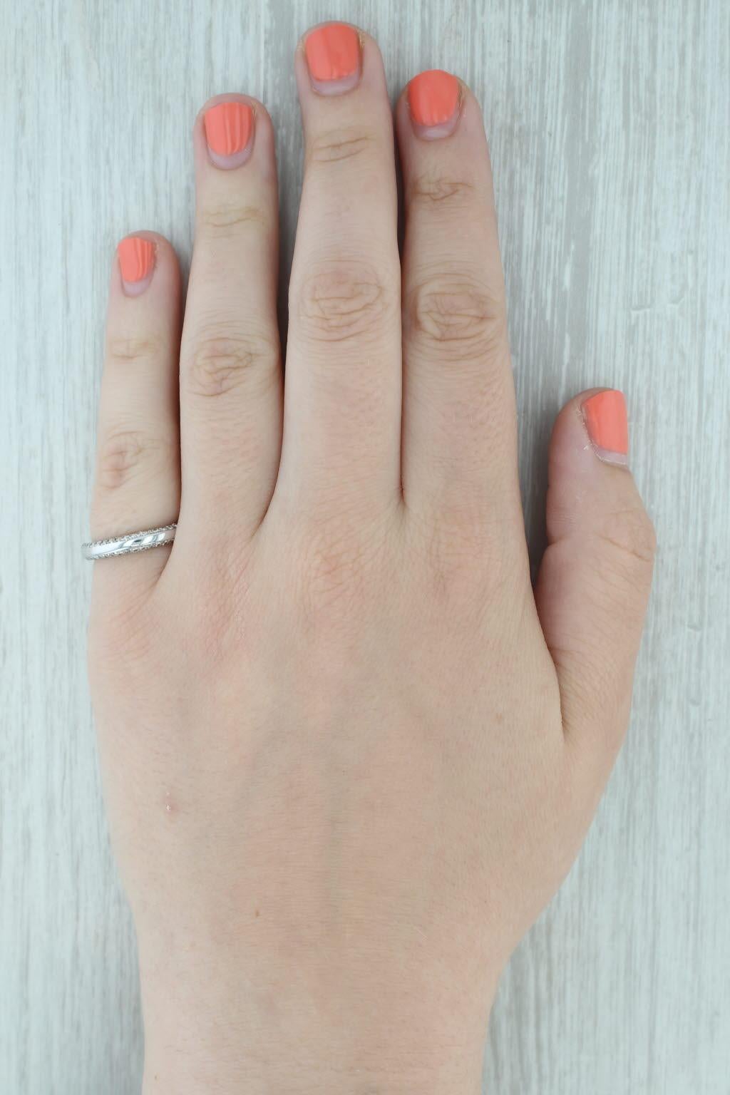 Fascia nuziale con diamante da 0,50 ct. in oro bianco 14k misura 6,5 anello impilabile in vendita 5