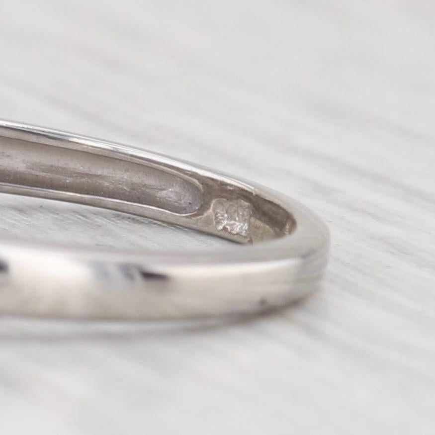 Fascia nuziale con diamante da 0,50 carati Anello impilabile per l'anniversario in oro bianco 14 carati Misura 7 in vendita 3