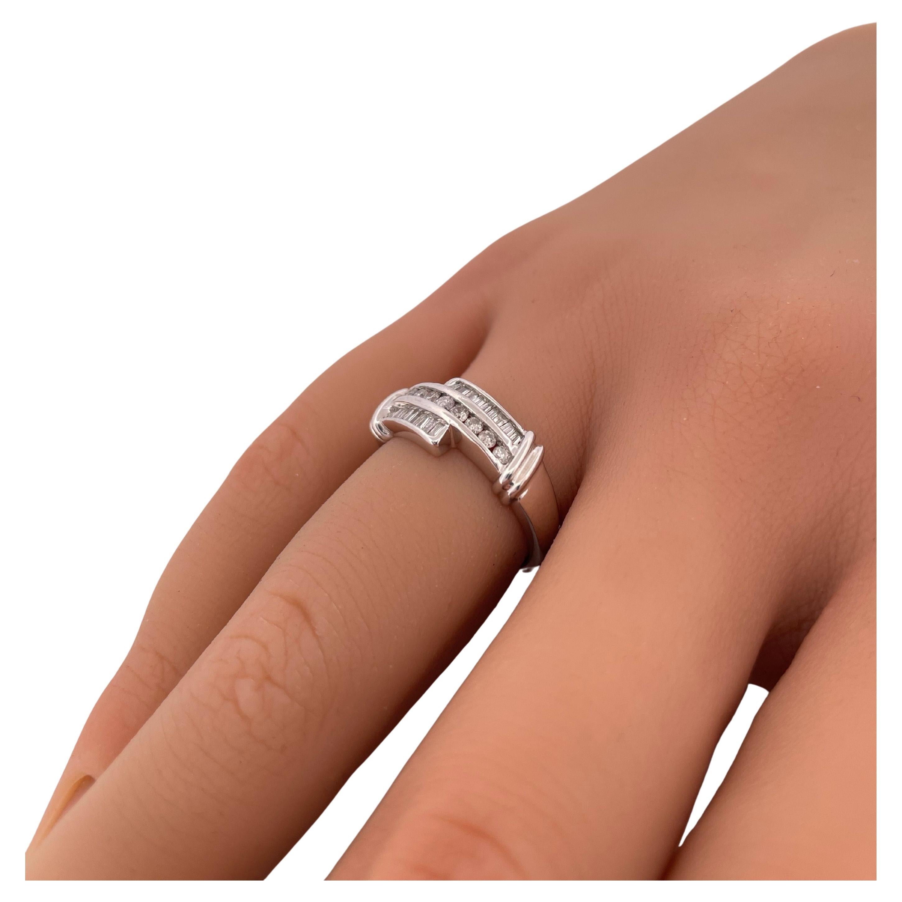 0,50ctw I/J SI2 Diamant Band Set in 14K Weißgold im Zustand „Gut“ im Angebot in Sewickley, PA