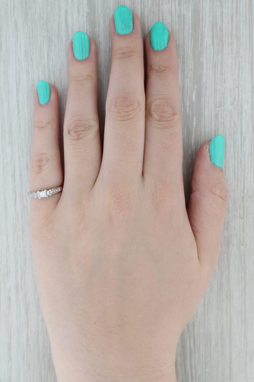 0.50ctw Anillo de Compromiso Diamante Princesa Oro Blanco 14k Talla 5.75 en venta 4