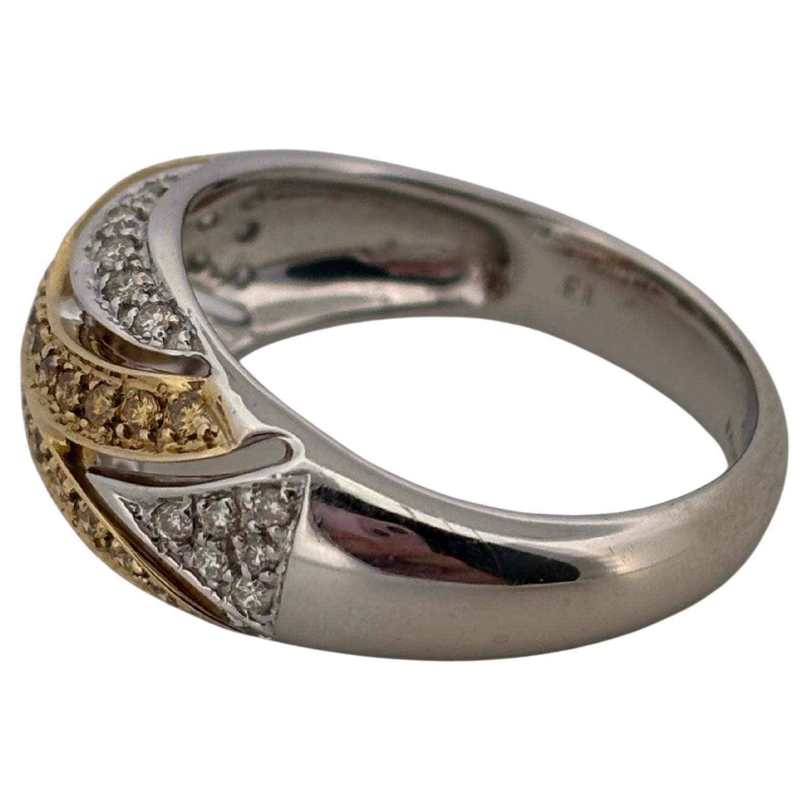 Women's or Men's 0.50ctw White & Yellow Natural Diamond 14K Gold Two Tone Ring For Sale