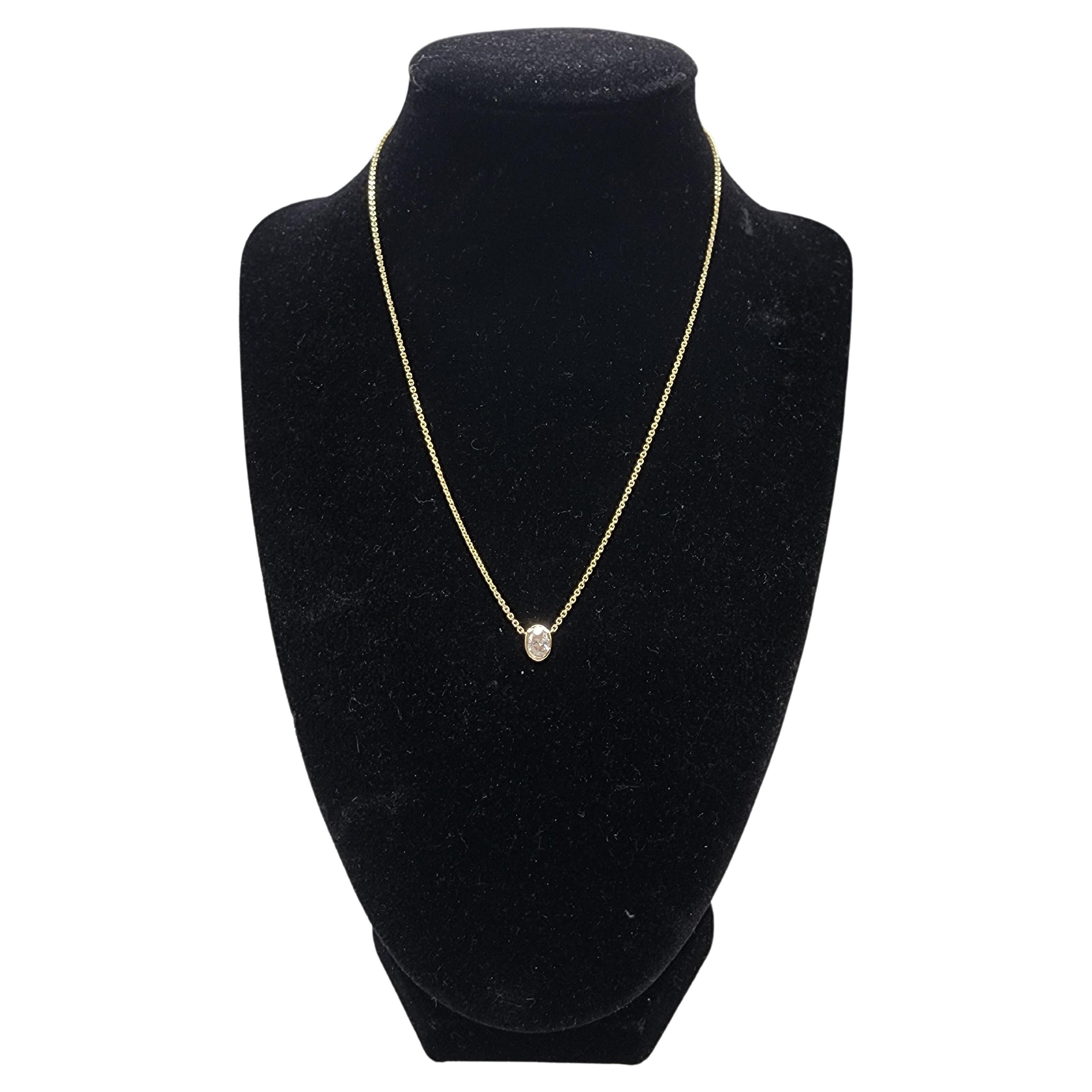 14 Karat White Gold 0.51 Carat Diamond Heart Necklace For Sale at 1stDibs