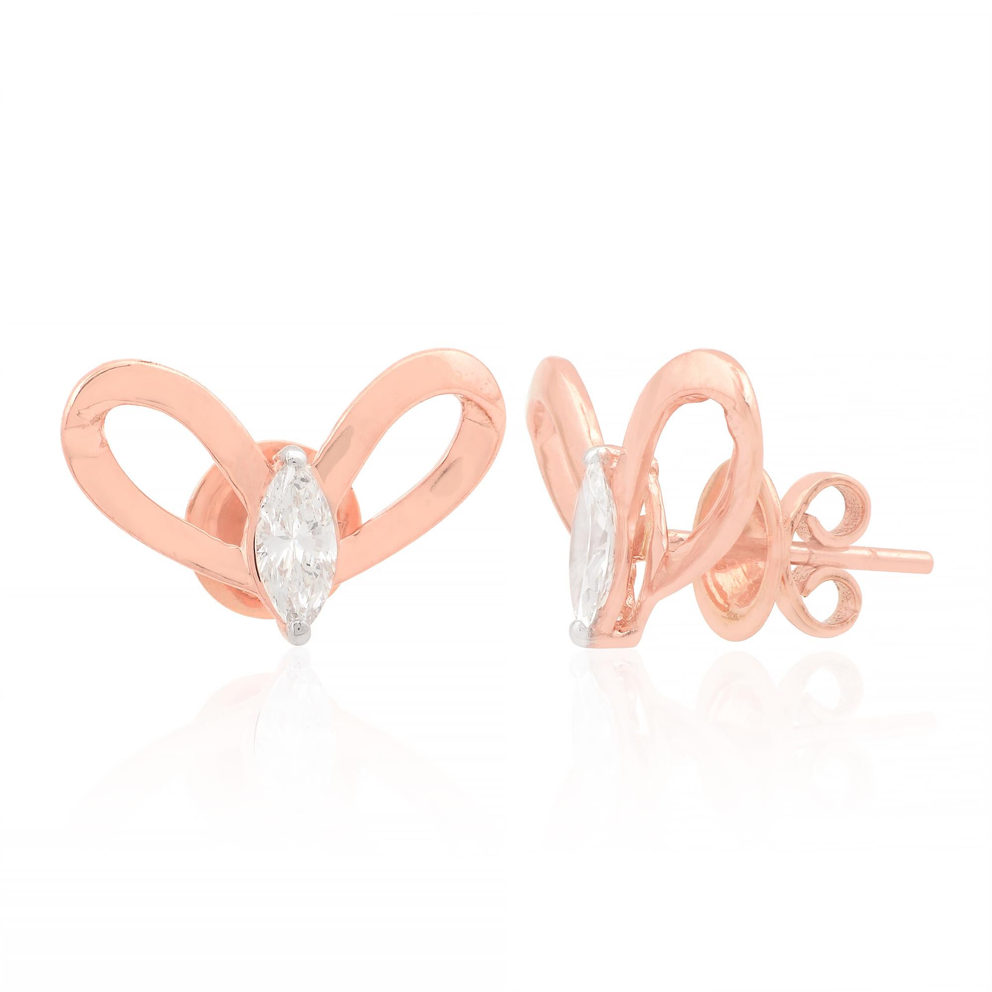 Pierre :- Diamant
Forme du diamant : Marquise
Traitement :- Naturel
Fabrication :- Fait à la main
Code de l'article:- SEE-1635C
Poids brut :- 3.30 gm Approx.
Or rose massif 18k Poids :- 3.20 gm Approx.
Poids du diamant Nature :- 0,51 ct. Approx. (