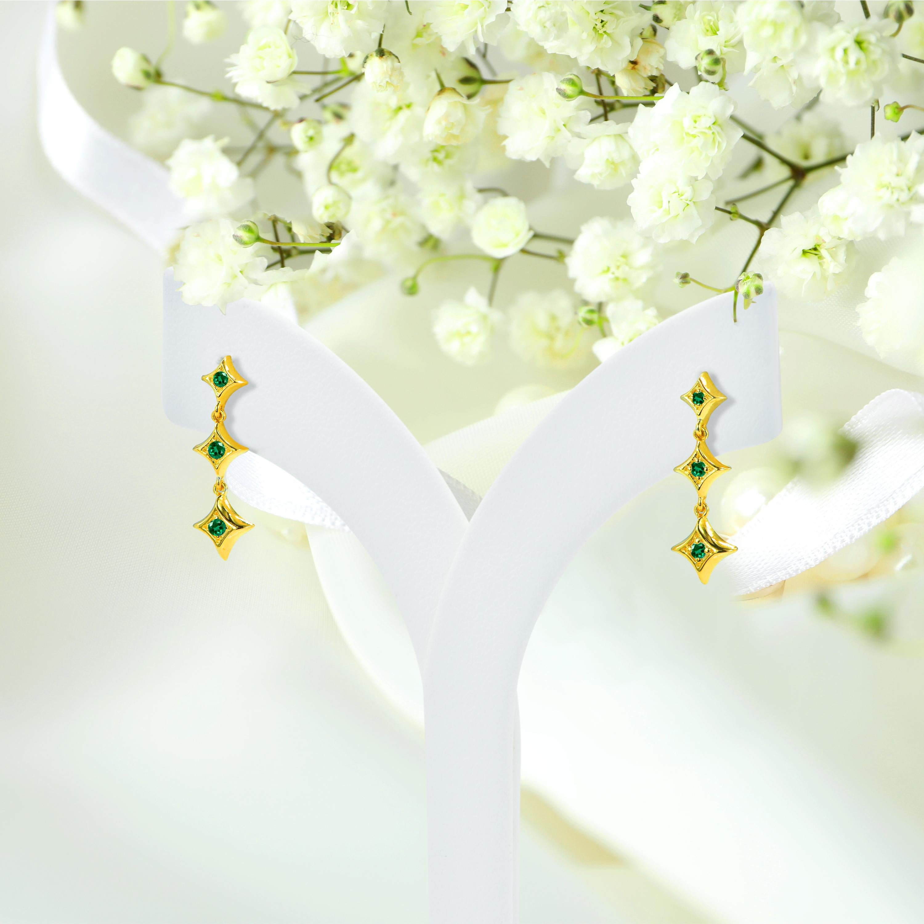 Women's or Men's 0.15ct Emerald, Ruby and Sapphire Studs Star Earrings in 18k Gold For Sale