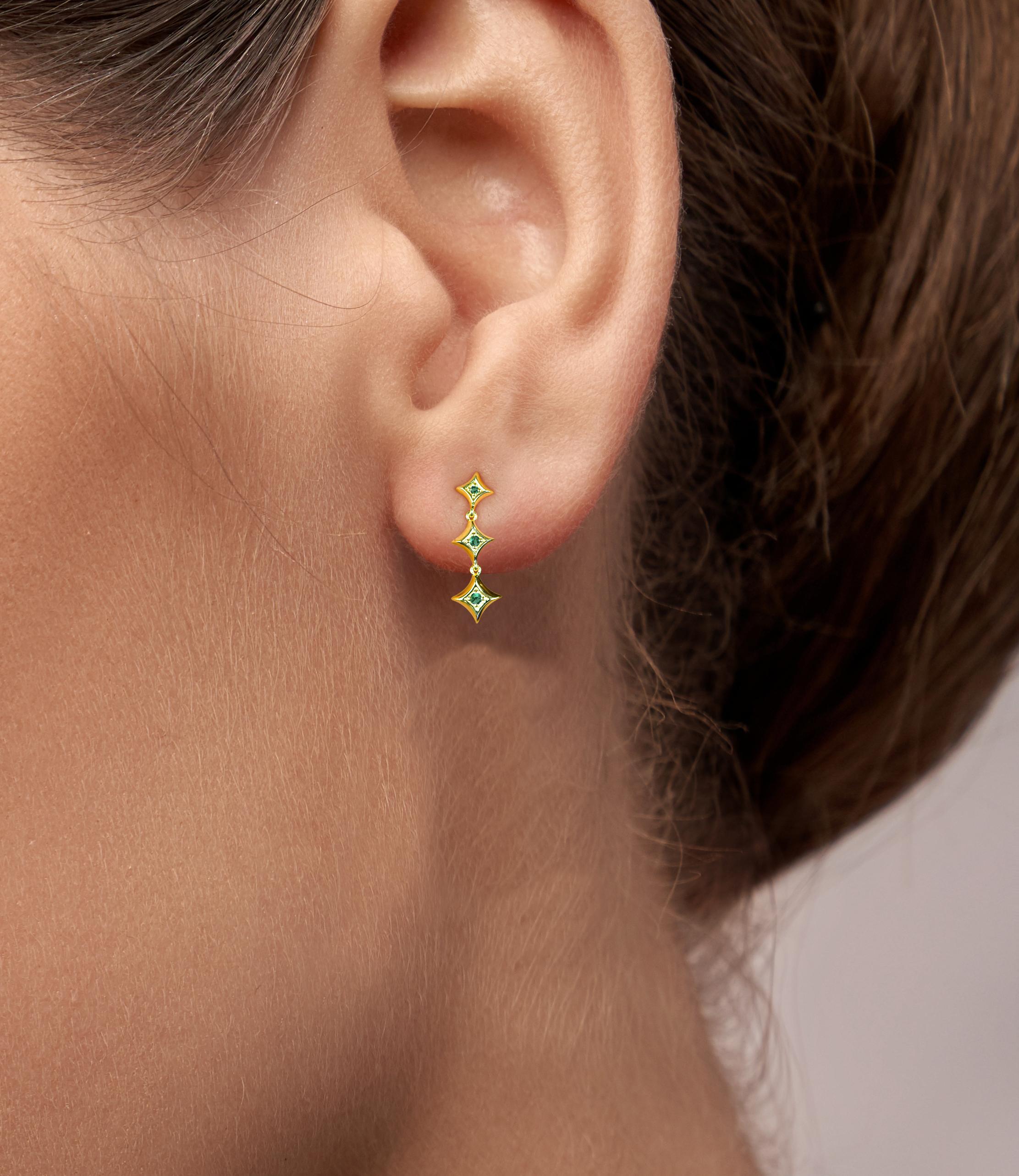 0.15ct Emerald, Ruby and Sapphire Studs Star Earrings in 18k Gold For Sale 2