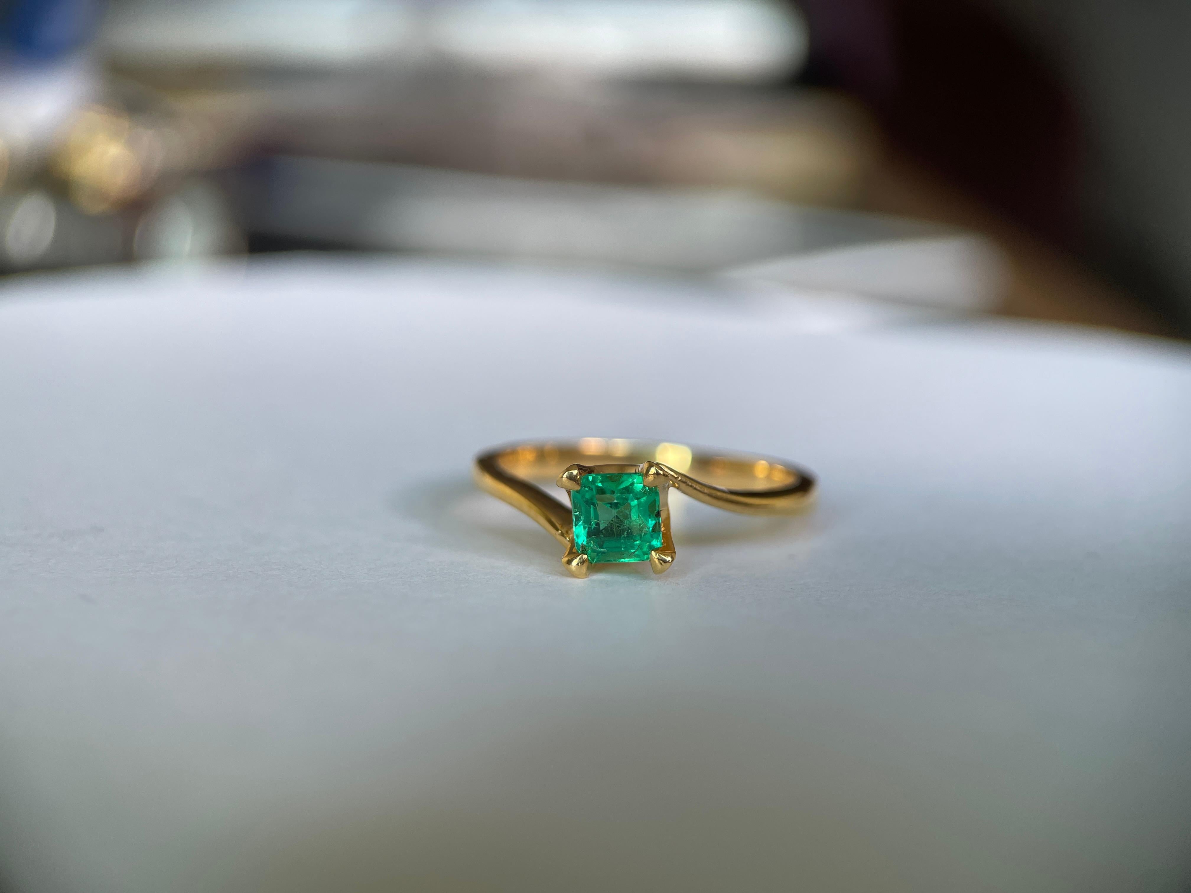 0,515Ct Kolumbianischer Smaragd Ring im Angebot 4