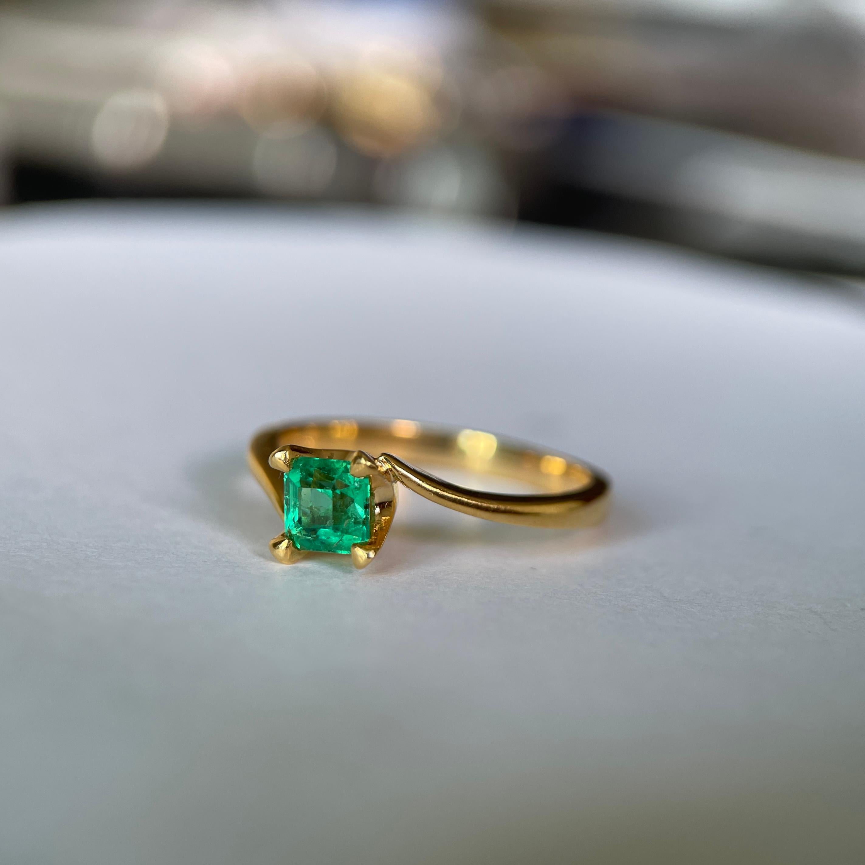 0,515Ct Kolumbianischer Smaragd Ring im Angebot 2