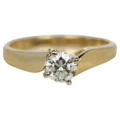 Bague de fiançailles solitaire à diamant rond de 0,51ct en or jaune 14K, anneau incurvé