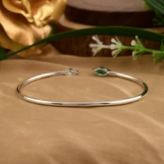 0.52 Carat Emerald 0.31 Ct SI/H Diamond Cuff Bangle Bracelet 18 Karat White Gold