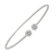 Bracciale a fiore con diamante naturale da 0,52 carati in oro bianco 14K