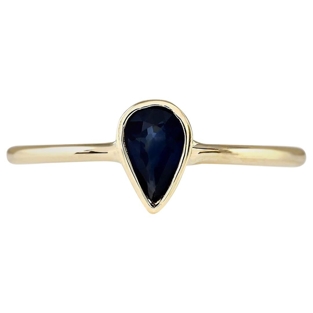 0.52 Carat Natural Sapphire 14 Karat Yellow Gold Ring For Sale