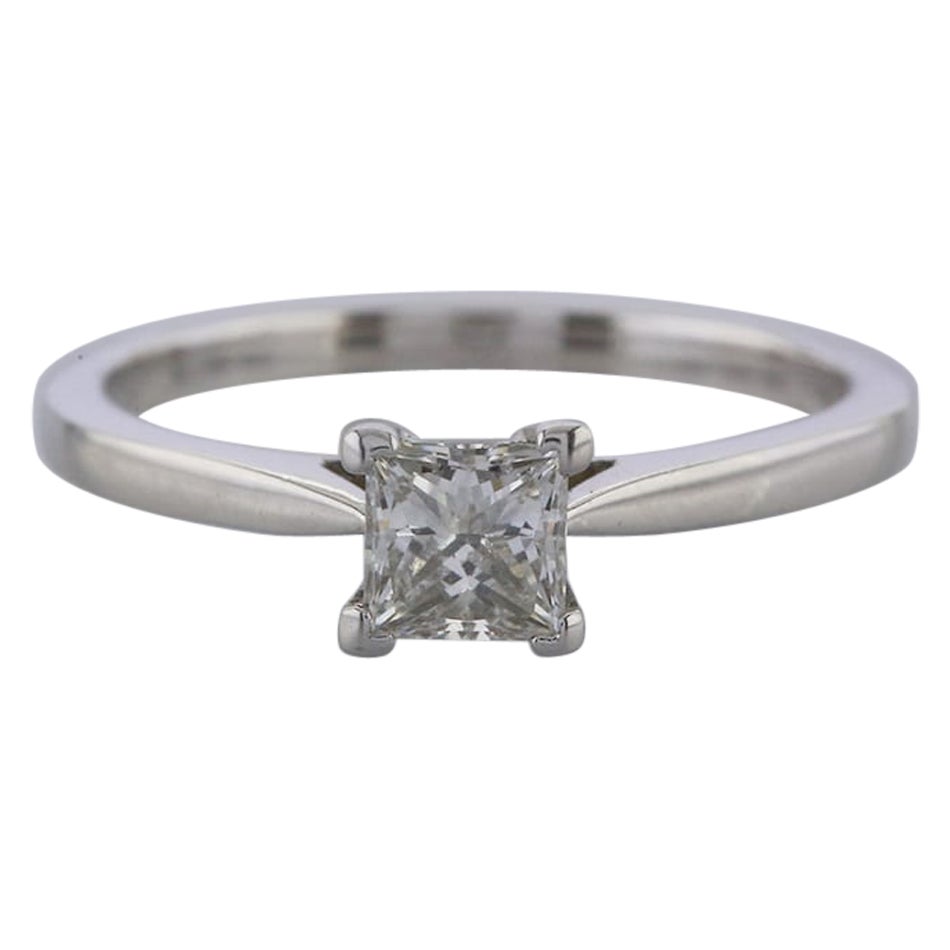 0,52 Karat Quadratischer modifizierter Brillant Diamant Solitär Verlobungsring