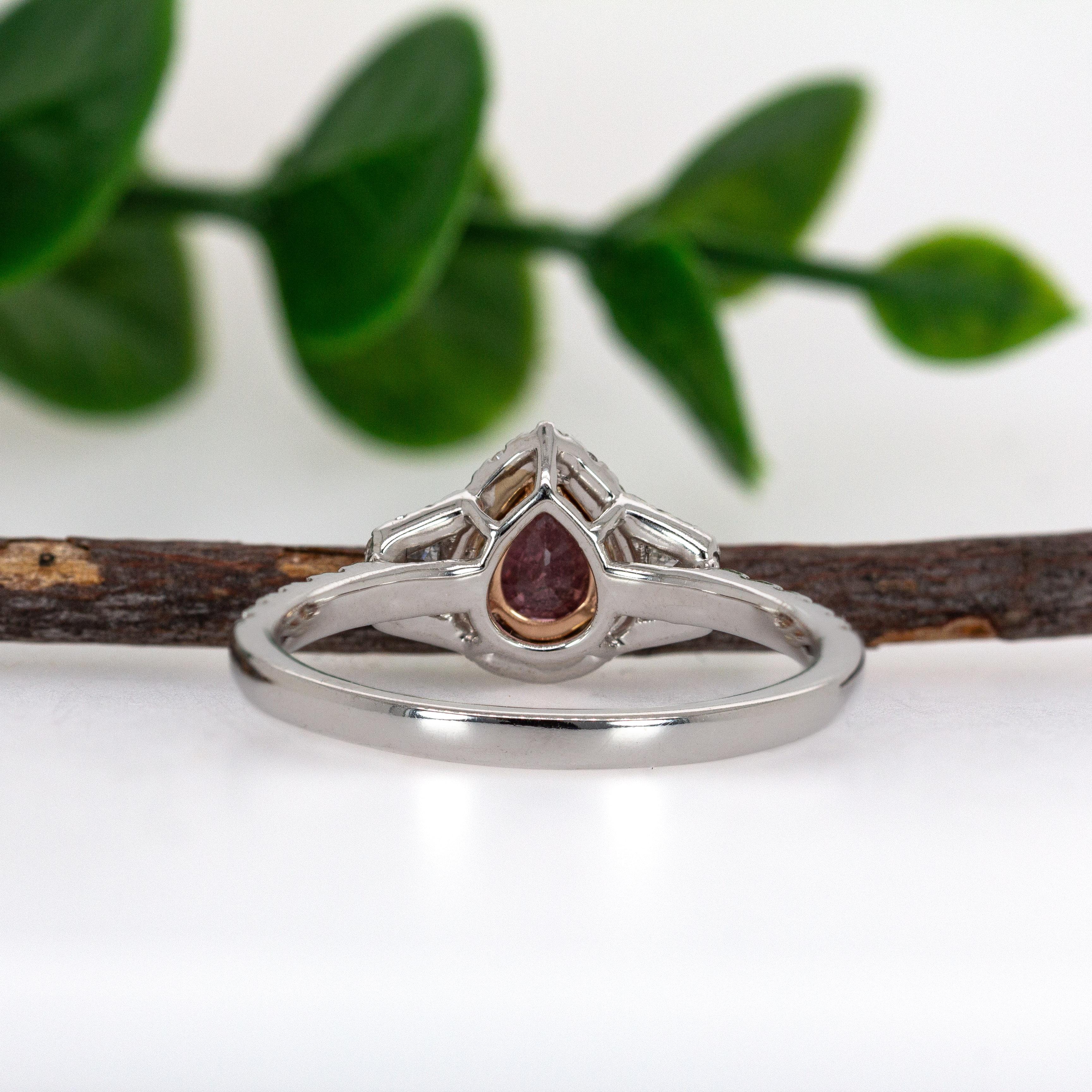 0,52cts Padparadscha Sapphire Ring mit natürlichen Diamanten in 14K Gold  Birne 6x4.5mm im Zustand „Neu“ im Angebot in Columbus, OH