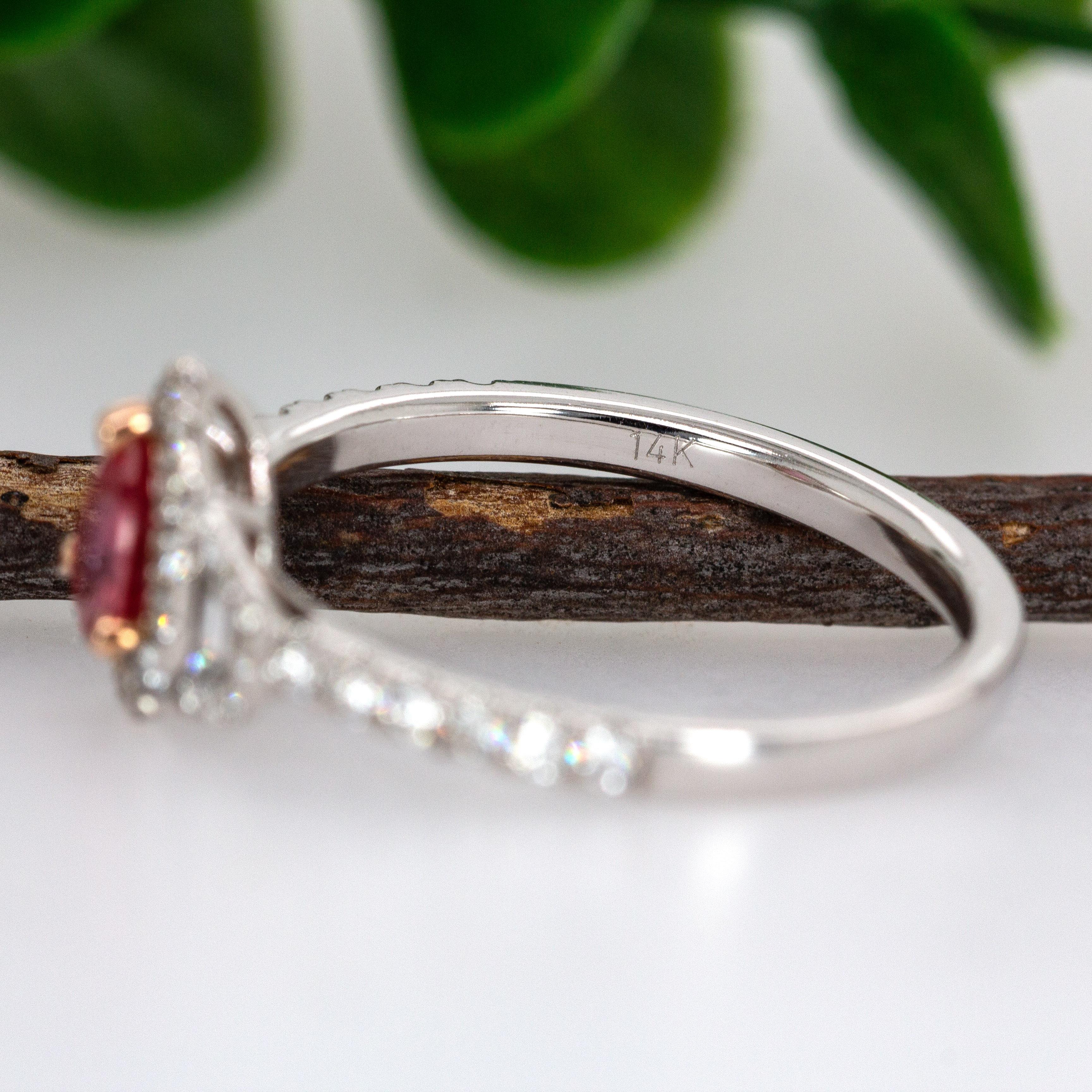 0,52cts Padparadscha Sapphire Ring mit natürlichen Diamanten in 14K Gold  Birne 6x4.5mm im Angebot 1