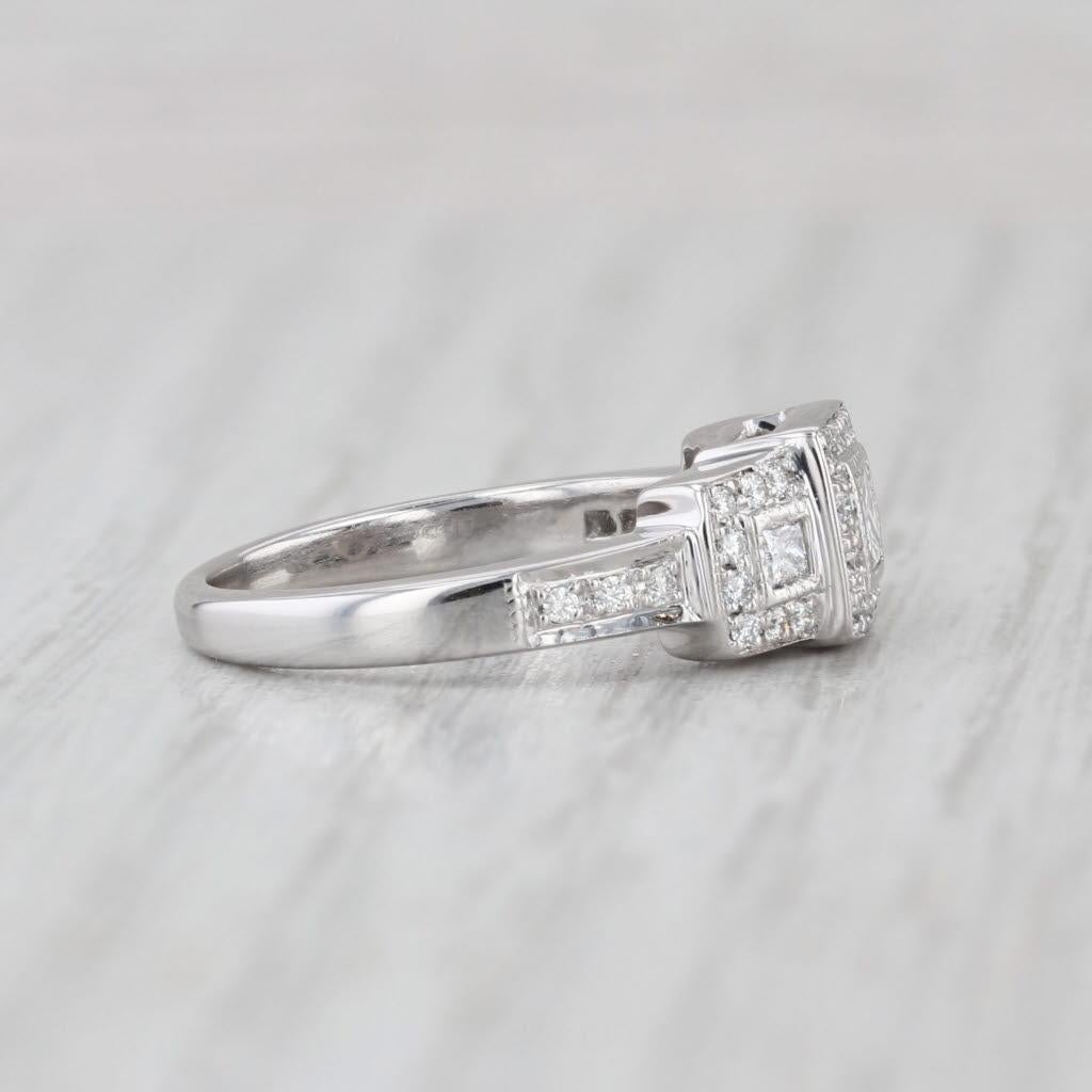 da uomo o donna 0.52ctw Diamond Engagement Ring 14k White Gold Size 5.5 3-Stone Halos in vendita