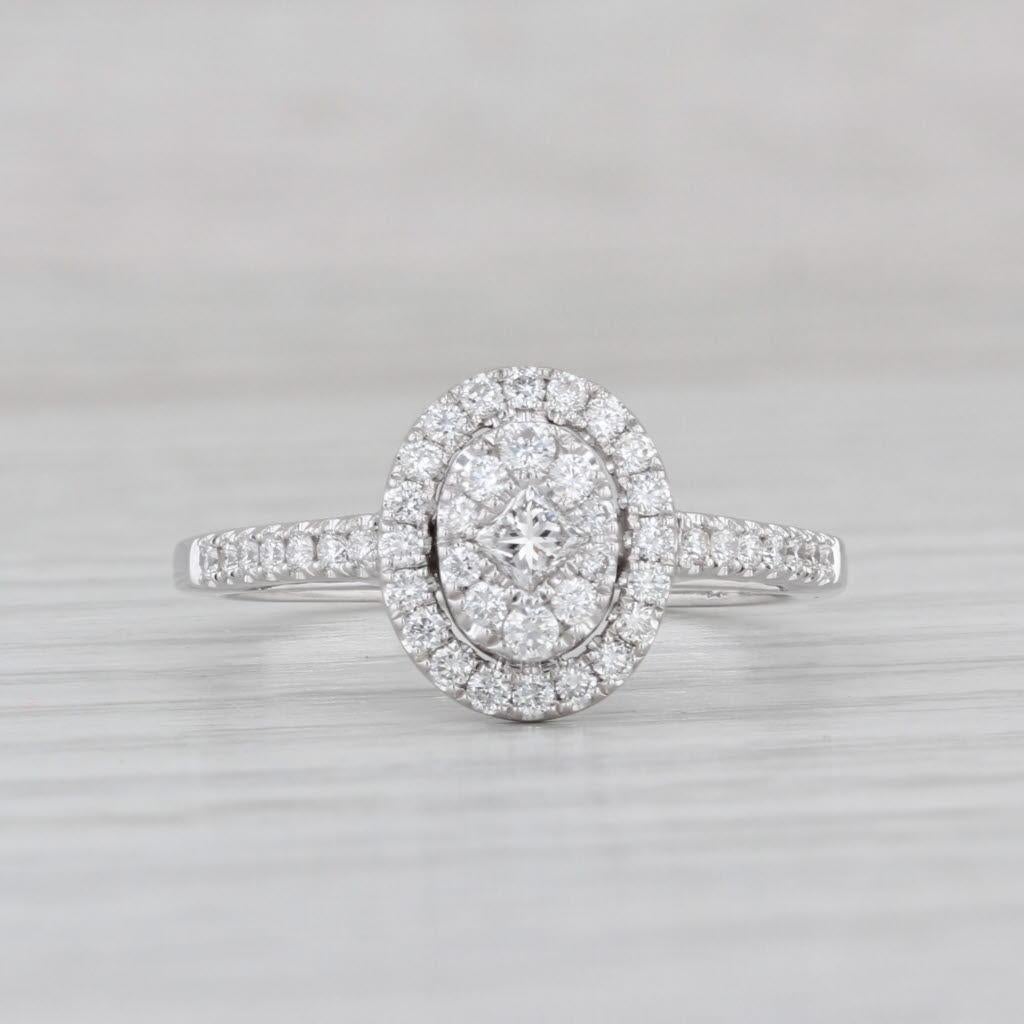 0.52ctw Diamond Halo Engagement Ring 14k White Gold Size 7 Cathedral Band en Bueno estado para la venta en McLeansville, NC