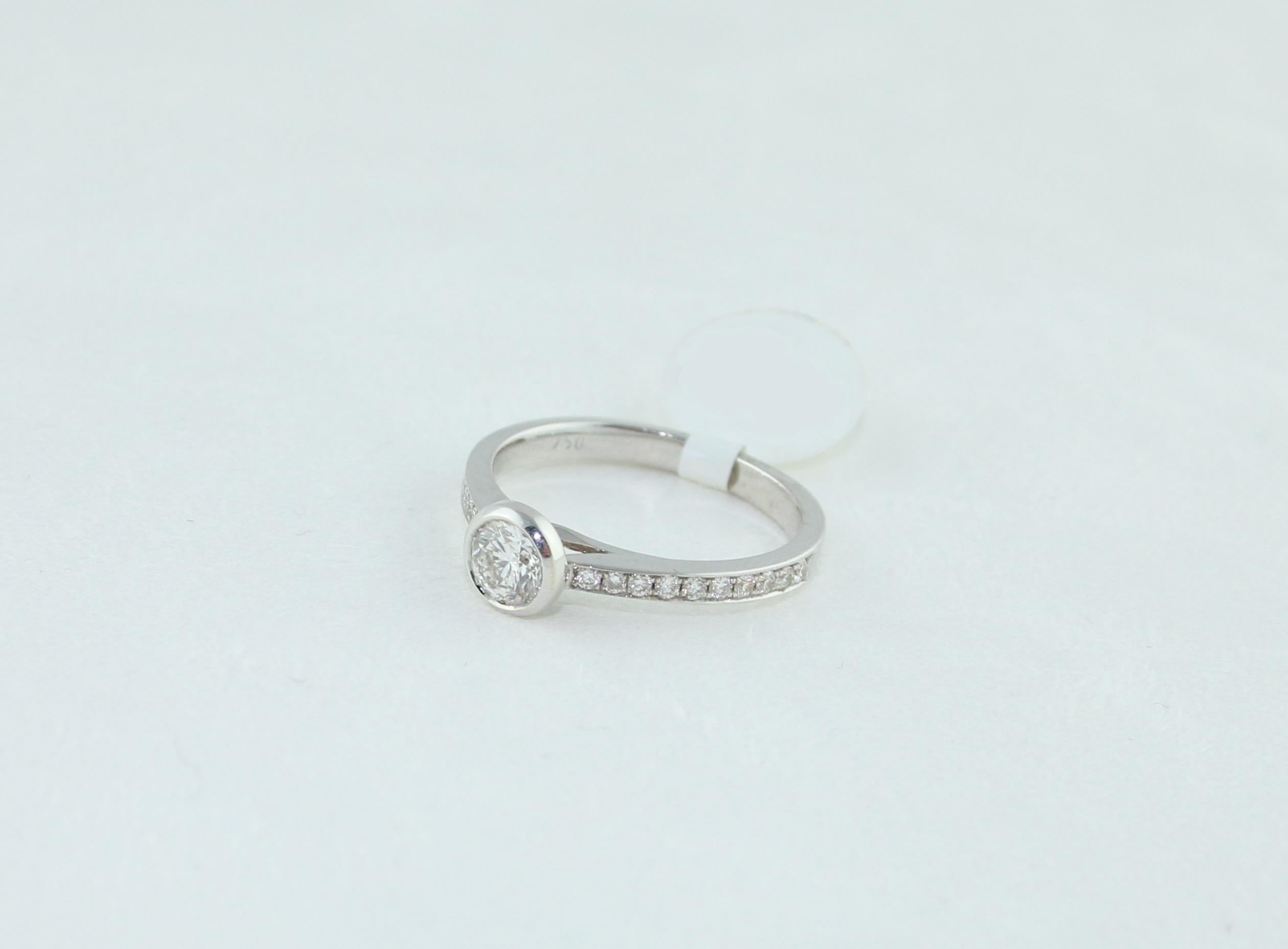0.53 Carat Diamond Bezel Gold Engagement Ring For Sale 3