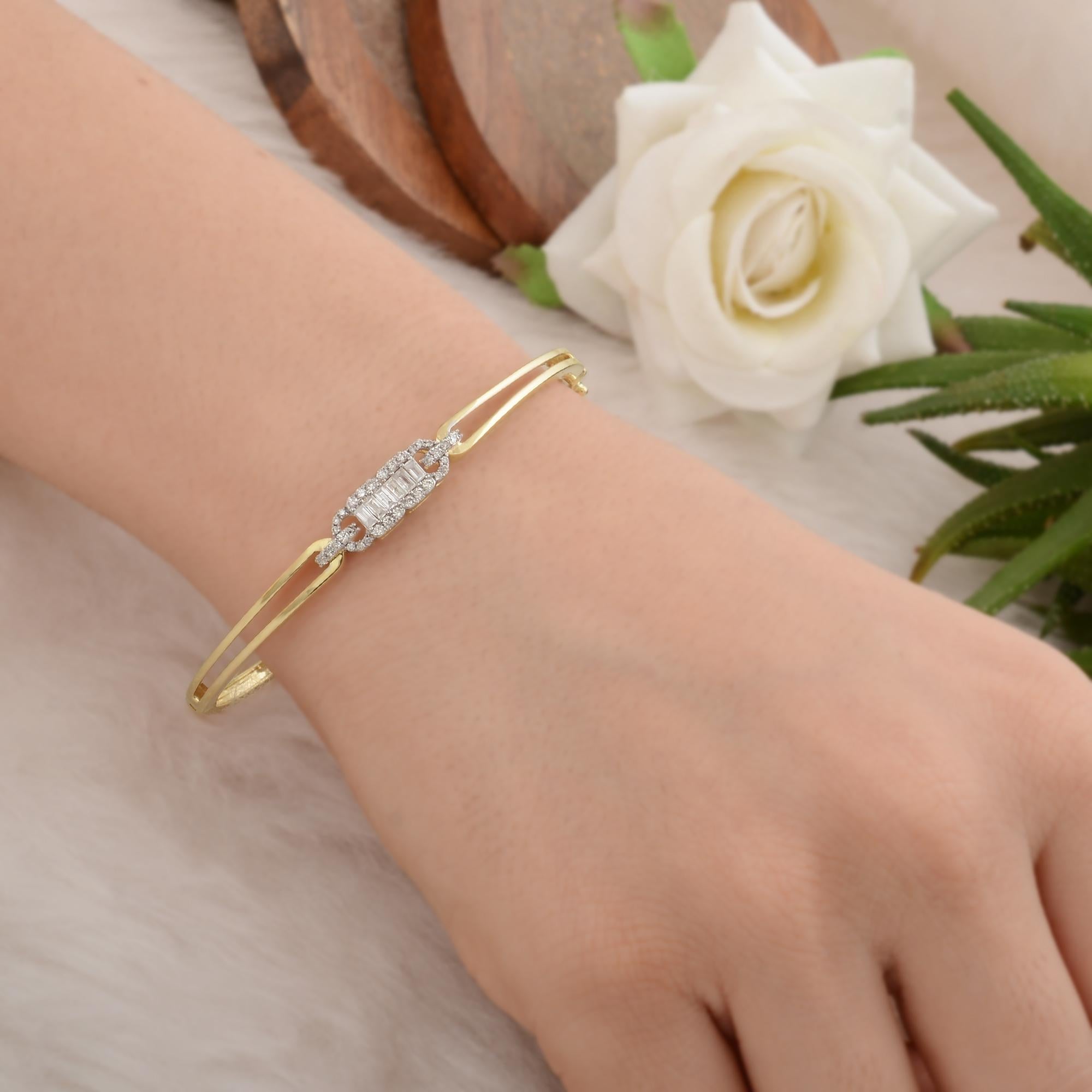 Bracelet de diamants baguette de 0,53 carat, pureté SI, couleur HI, en or jaune 18 ct. Pour femmes en vente