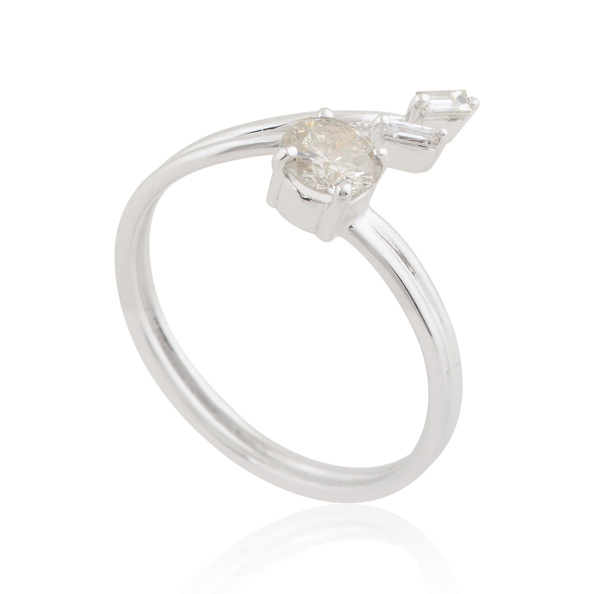 For Sale:  0.53 Carat SI Clarity HI Color Round Baguette Diamond Ring 10 Karat White Gold 2