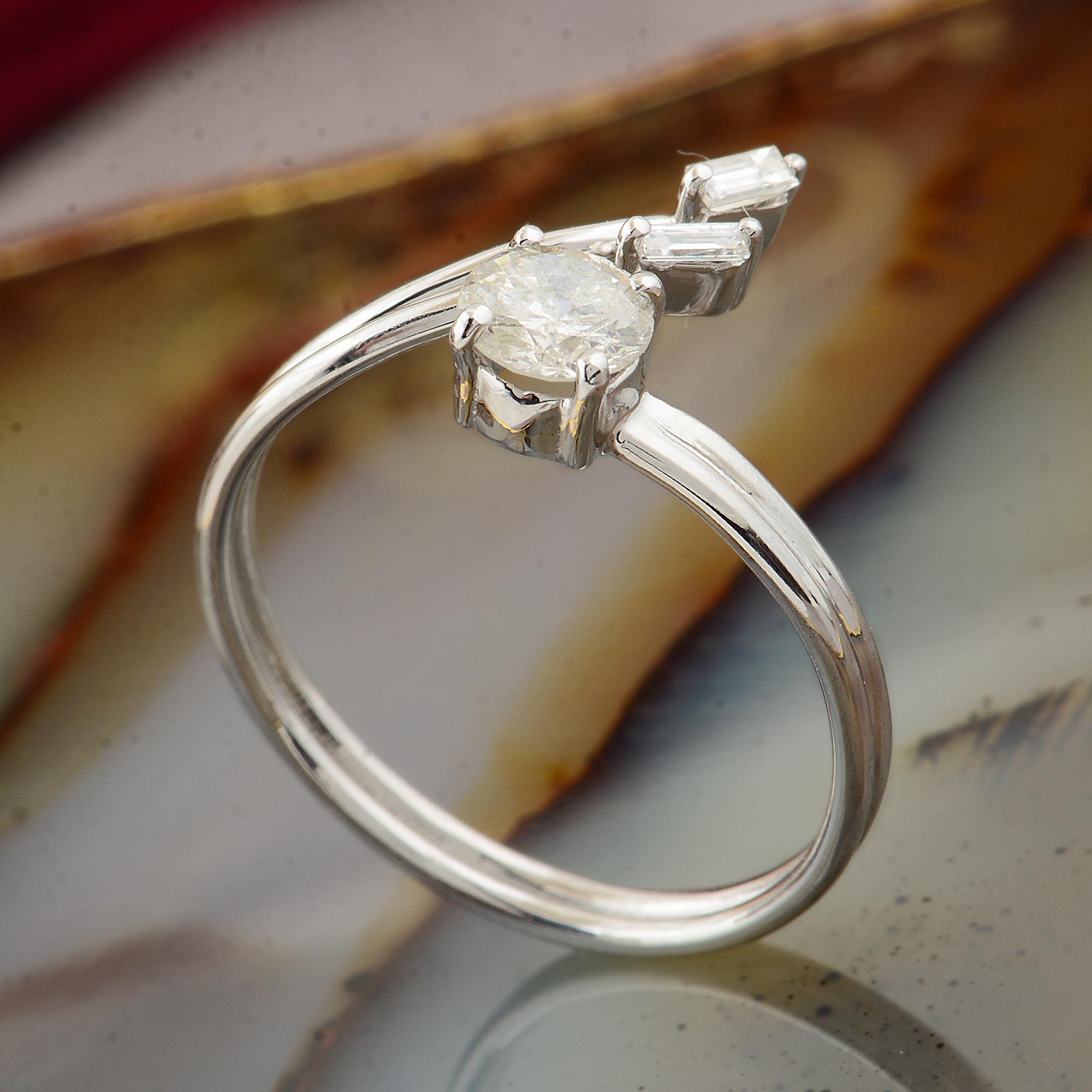For Sale:  0.53 Carat SI Clarity HI Color Round Baguette Diamond Ring 10 Karat White Gold 4