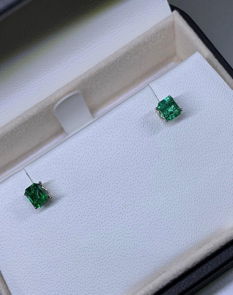0.53ct Colombian Emerald Solitaire Stud Earrings In 18ct White Gold
Introducing a stunning pair of stud earrings, crafted from 18ct white gold and featuring a beautiful 0.53ct Colombian emerald. These earrings are perfect for adding a touch of