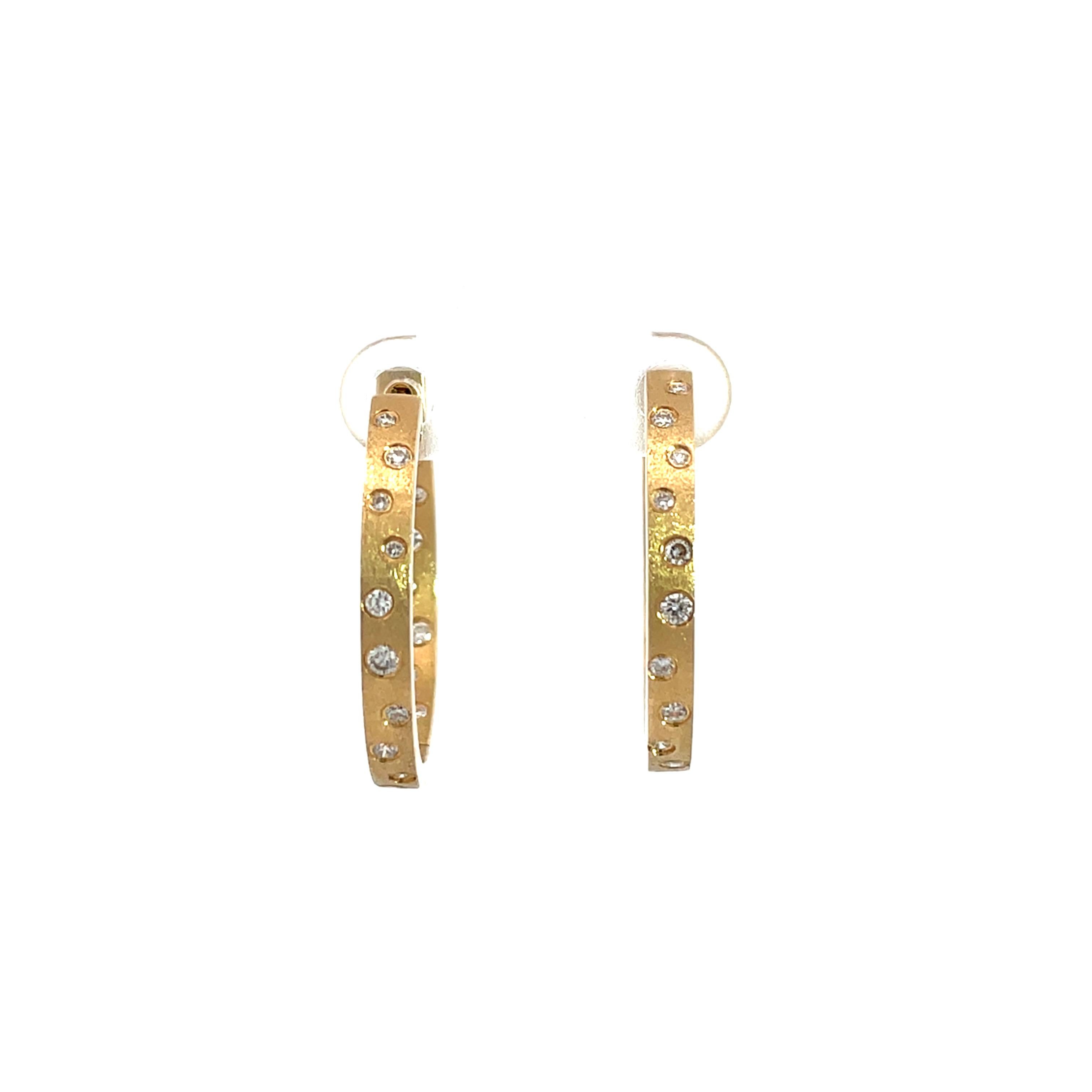 0,54 Karat Diamant Einbau-Ohrringe aus Gelbgold mit Kreis-Creolen im Angebot 1