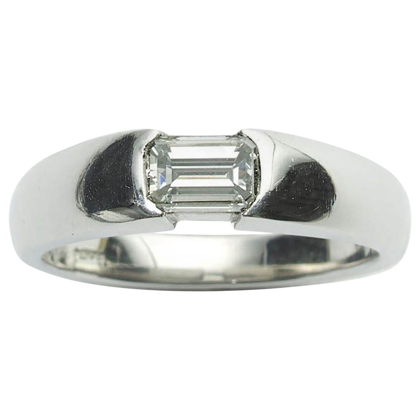 0.54 Carat Emerald-Cut Diamond Platinum Ring For Sale