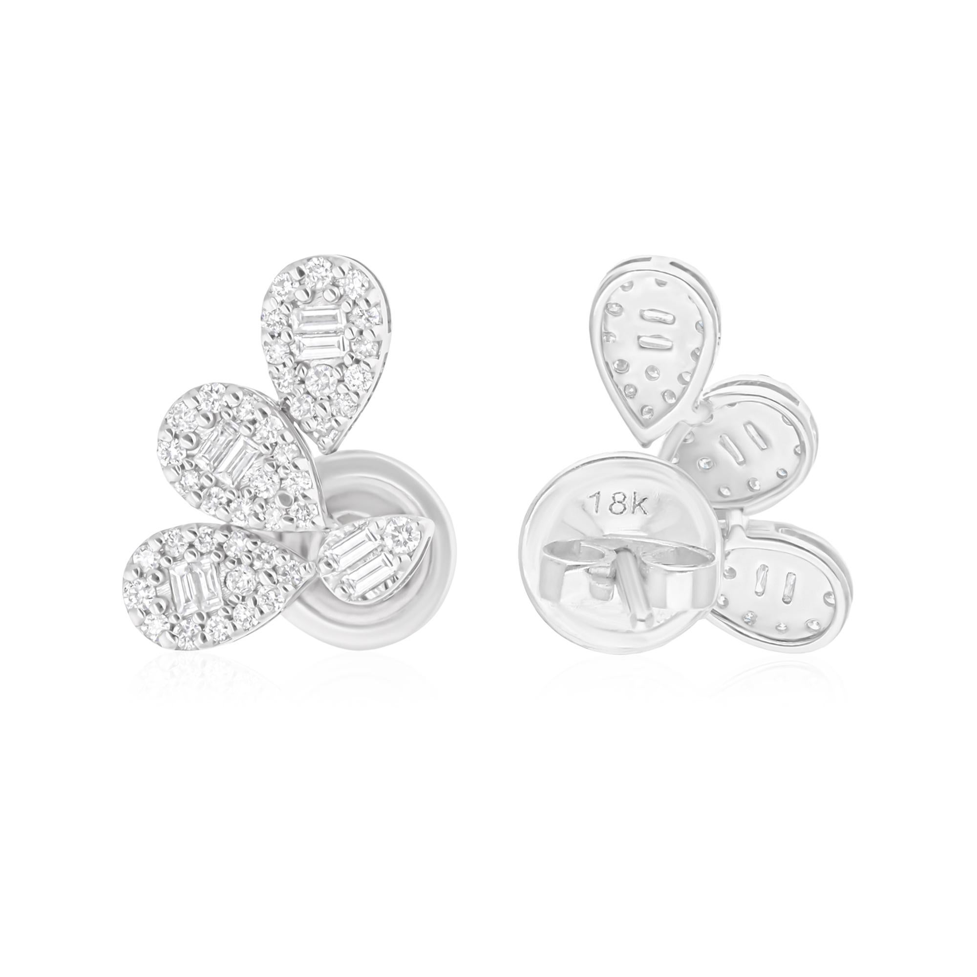Realizzato in oro a 14 carati, questo squisito anello è impreziosito da 0,54 carati di diamanti scintillanti.

Segui la vetrina di Spectrum Jewels per vedere le ultime collezioni e i pezzi esclusivi. Spectrum Jewels è orgoglioso di essere