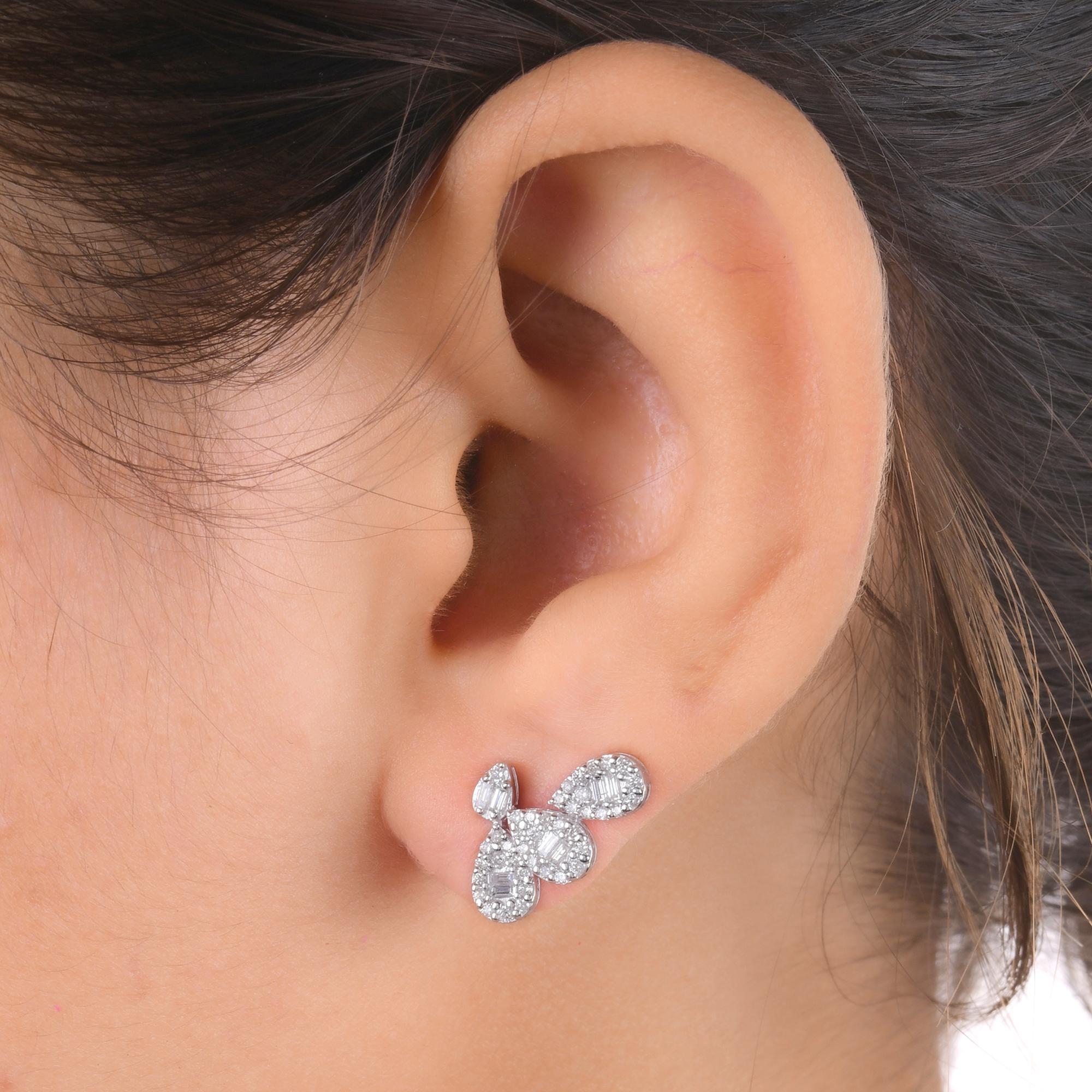 Baguette Cut 0.54 Carat SI/H Baguette Round Diamond Earrings 18 Karat White Gold Fine Jewelry For Sale