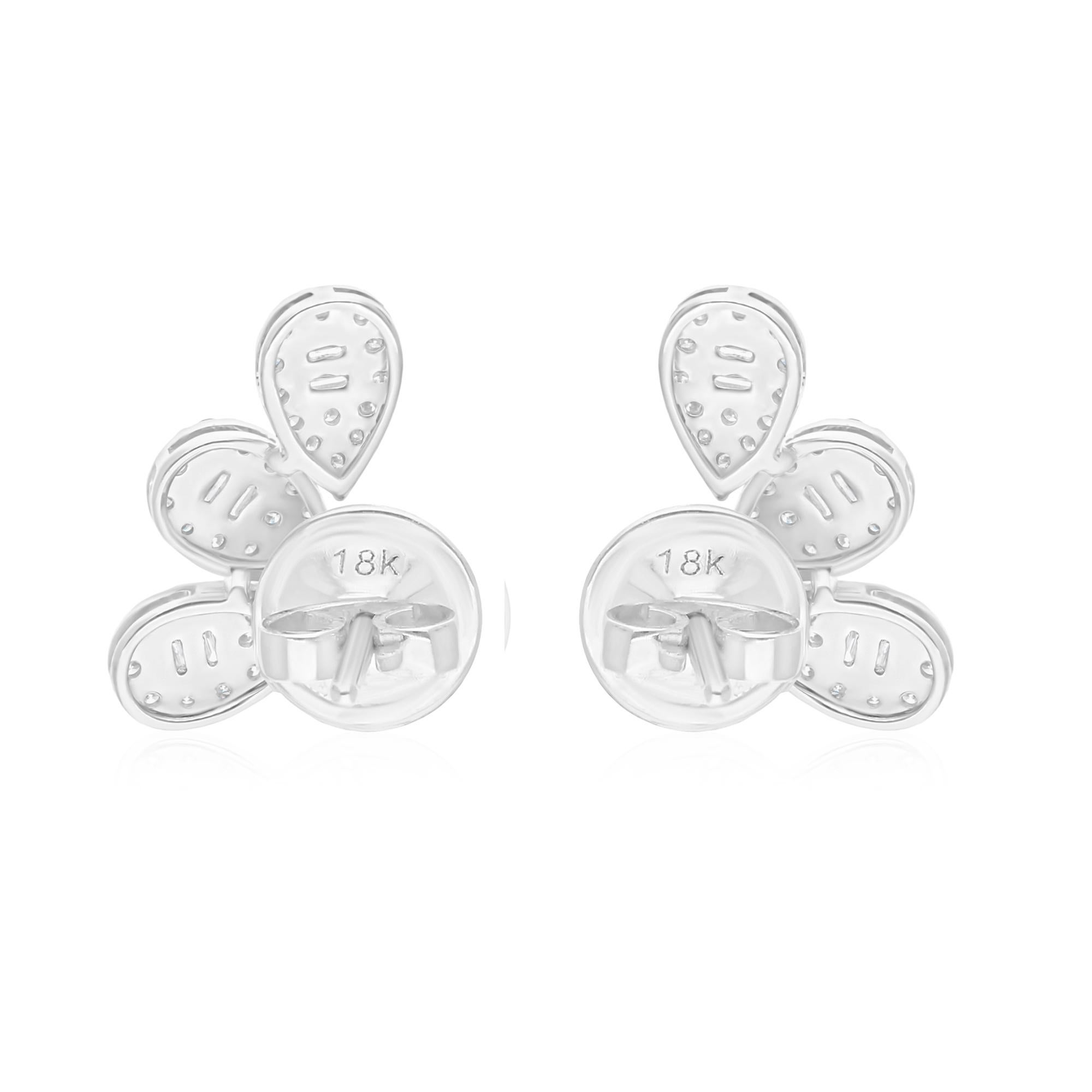 0.54 Carat SI/H Baguette Round Diamond Earrings 18 Karat White Gold Fine Jewelry In New Condition For Sale In Diera, Dubai