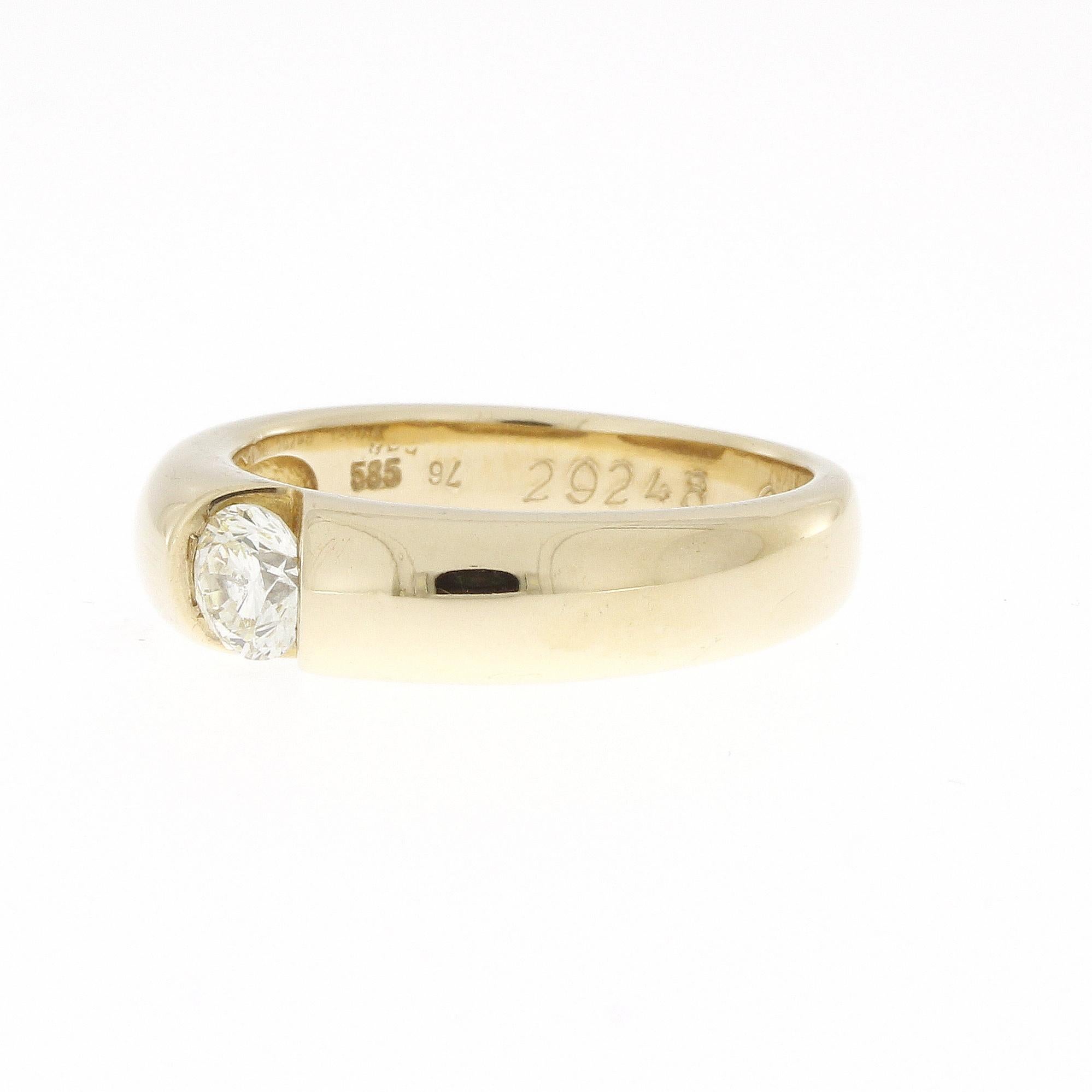 0.54 Carat Solitaire Diamond Unisex Ring in 14k Yellow Gold
Clarity: vs
Size: 60