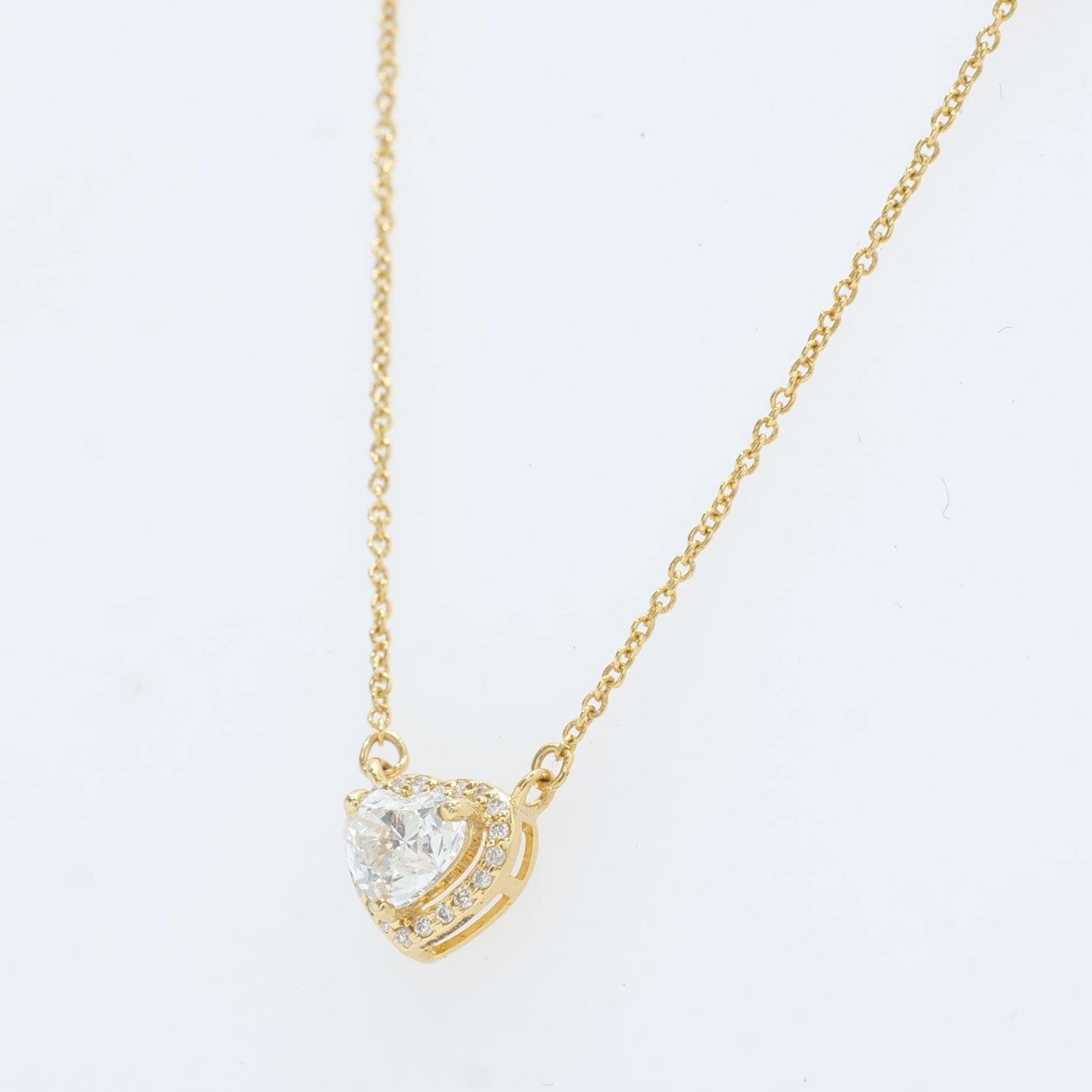 Collier en or massif 14k avec chaîne en diamant naturel de 0,54ct taillé en cœur (certifié) Pour femmes en vente