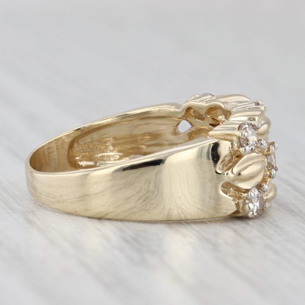 Informazioni sulla gemma:
- Diamanti naturali -
Carati totali - 0,54ctw
Taglio - Brillante rotondo
Colore - Marrone champagne chiaro
Chiarezza - SI1 - SI2

Metallo: oro giallo 14k
Peso: 5,1 grammi 
Timbri: 14k
Altezza della faccia: 8.9 mm 
Altezza