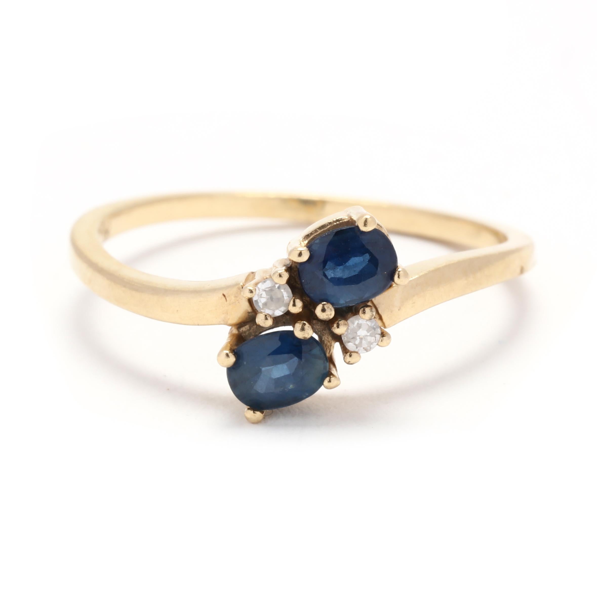 0.54ctw Sapphire Diamond Toi et Moi Ring, 18K Yellow Gold, Ring Size 6.5, Simple For Sale