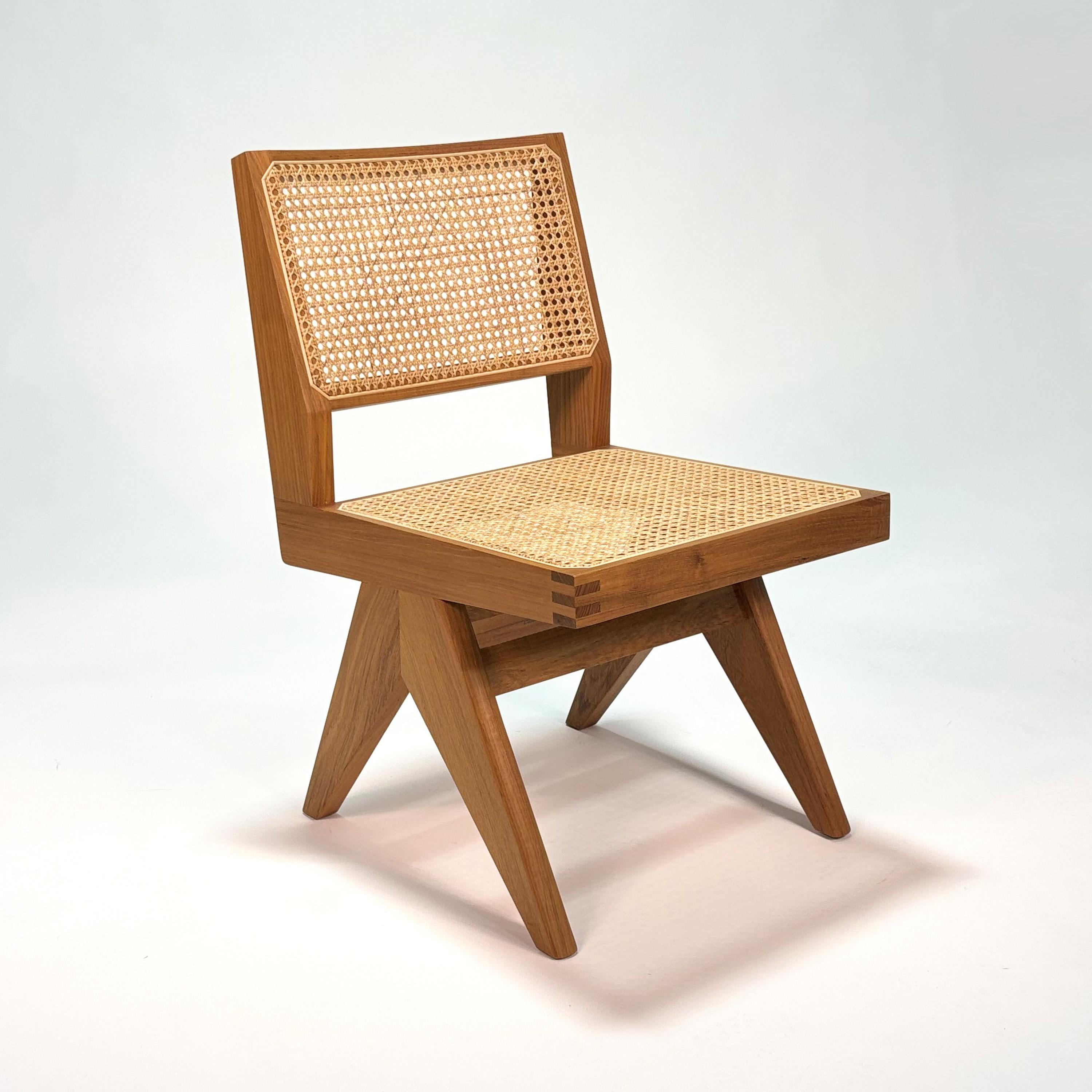 055 Capitol Complex Stuhl von Hommage a Pierre Jeanneret im Angebot 2