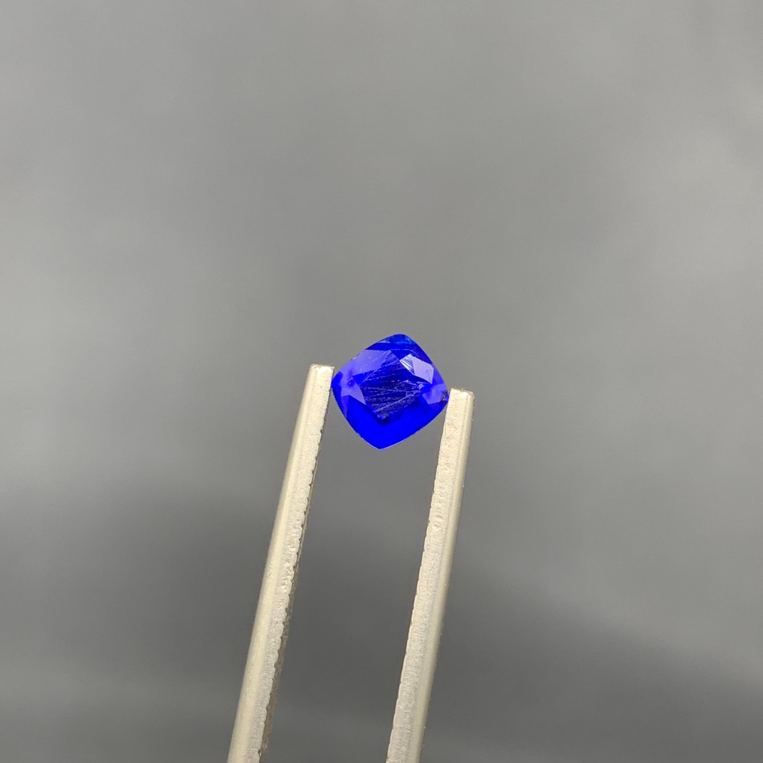 0.55 Carat Adorable Natural Rare Loose Vivid Blue Hauyne Gemstone In New Condition For Sale In Peshawar, PK