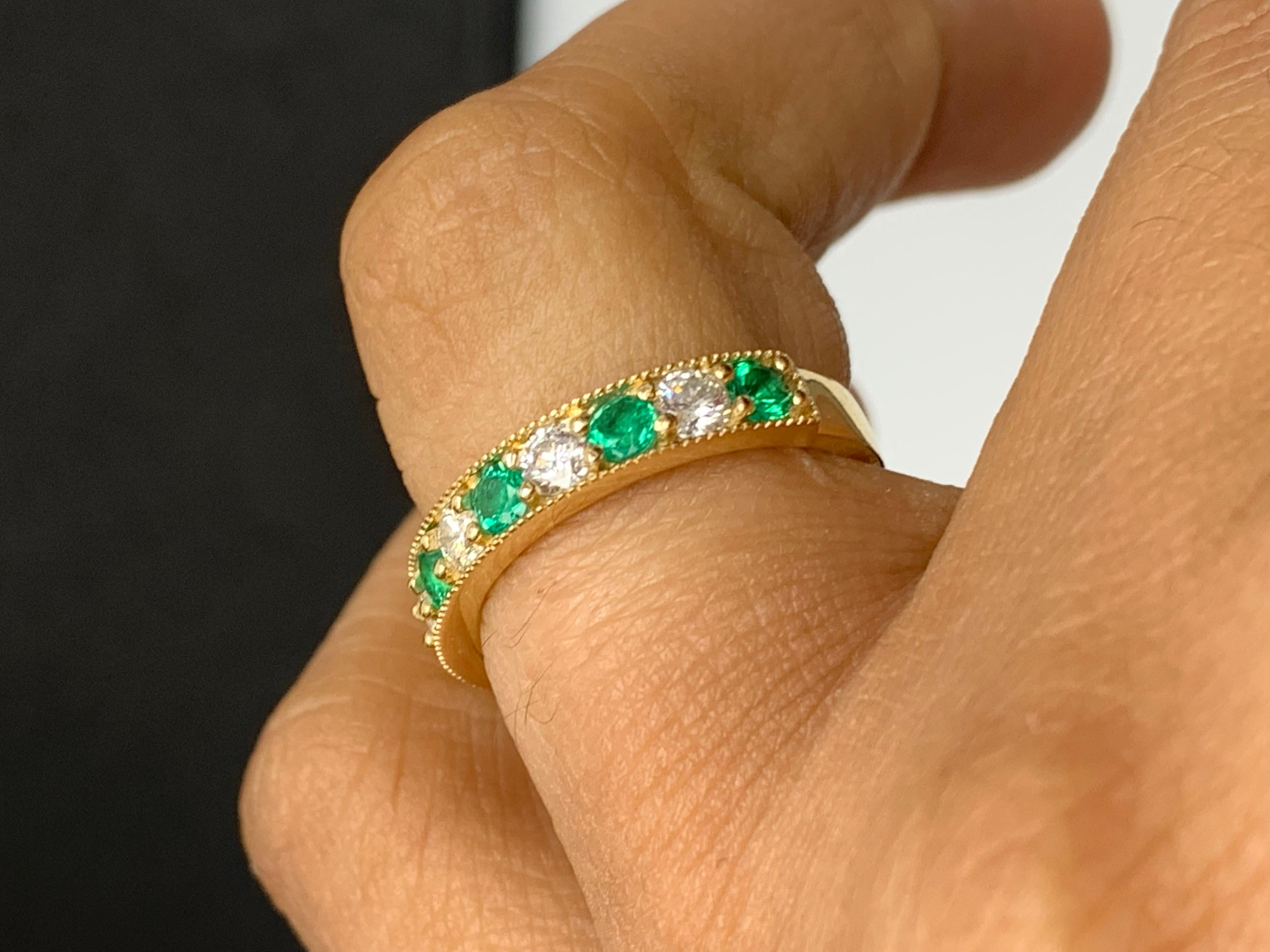 0.55 Carat Brilliant Cut Emerald and Diamond Band in 14K Yellow Gold In New Condition For Sale In NEW YORK, NY