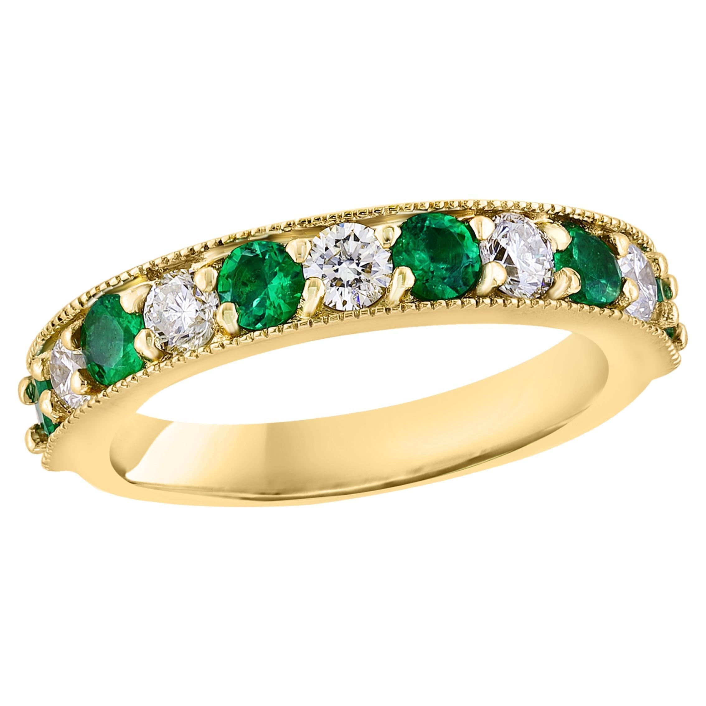0.55 Carat Brilliant Cut Emerald and Diamond Band in 14K Yellow Gold For Sale