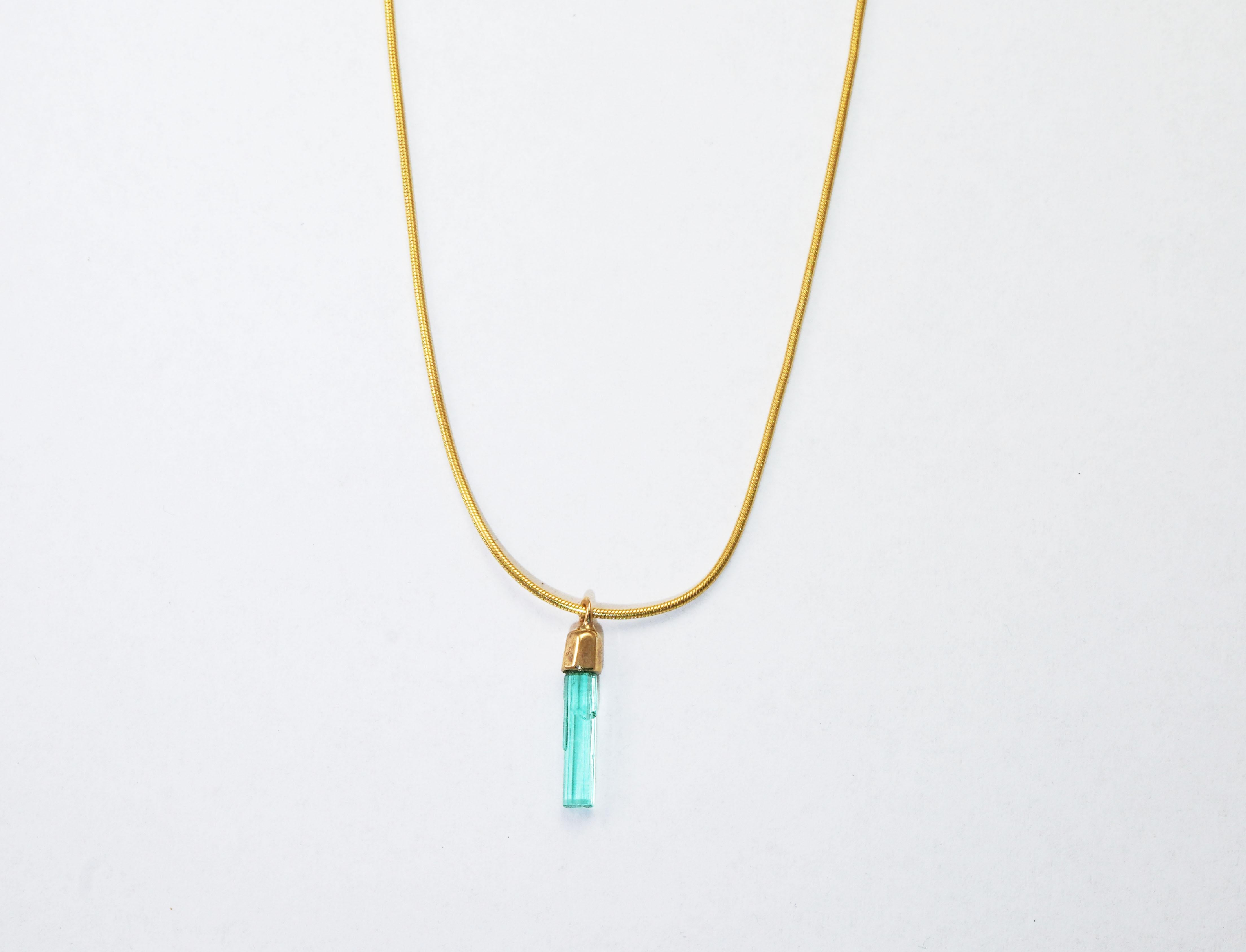 Modern 0.55 Carat Columbian Emerald Crystal Necklace For Sale