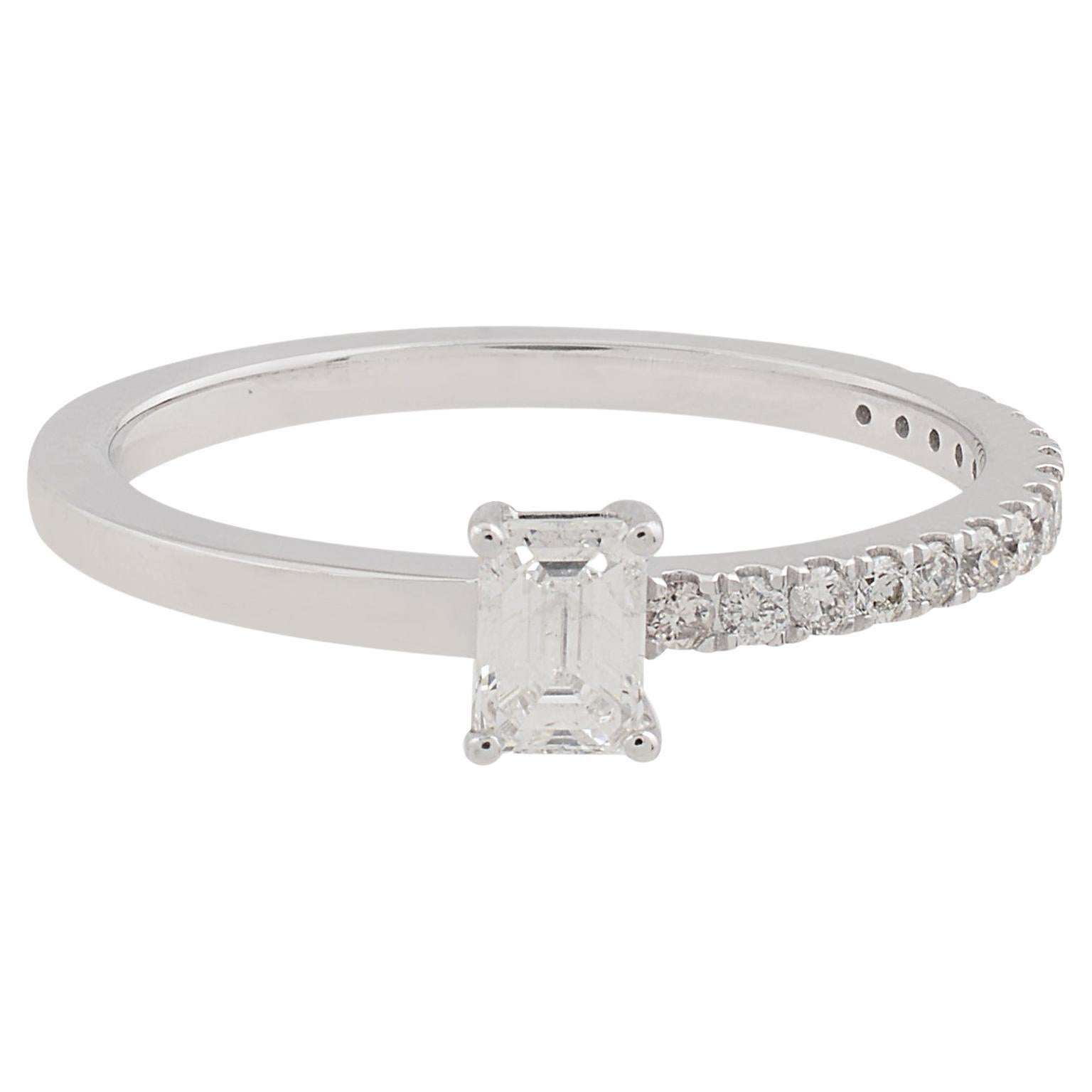 0,55 quilates Anillo de diamantes talla esmeralda en oro blanco macizo de 14 quilates Joyería hecha a mano